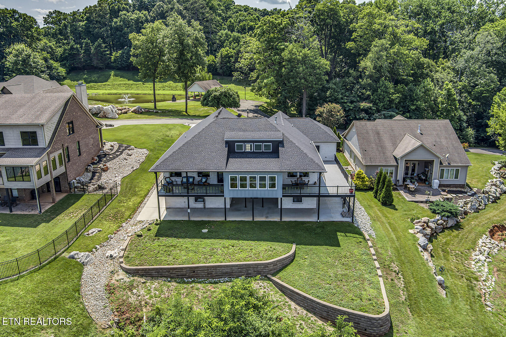 205 Waters Edge Way Lenoir City TN 37771