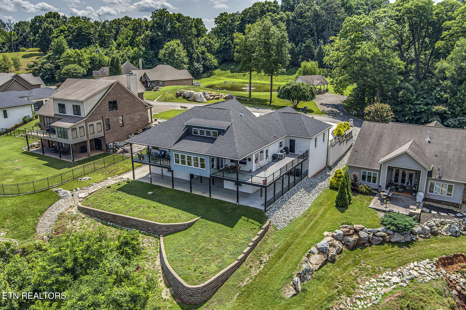 205 Waters Edge Way Lenoir City TN 37771