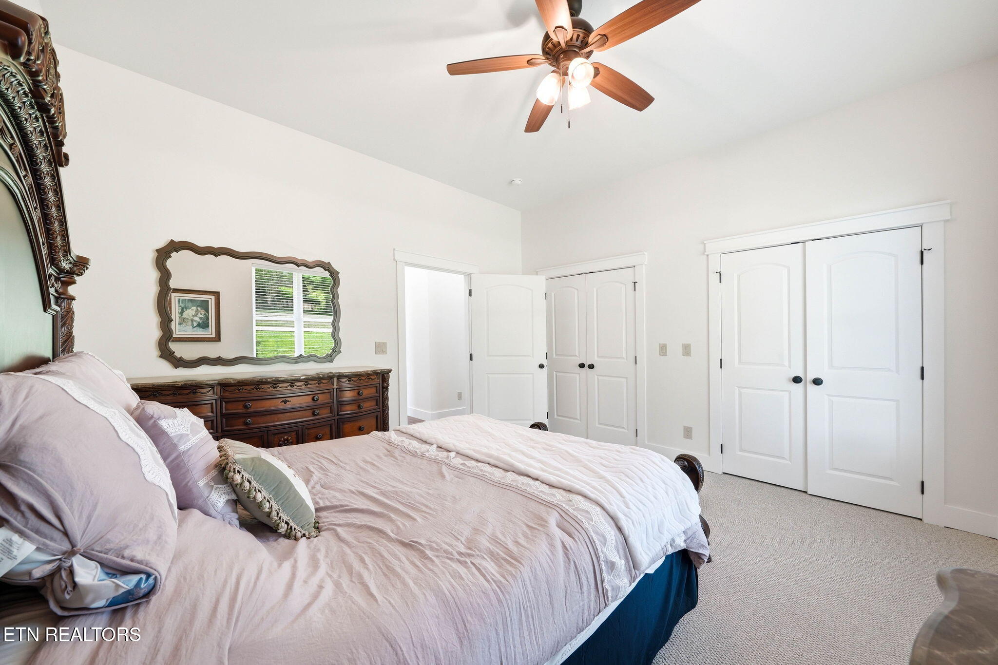 1005 Enchanted Drive Dandridge TN 37725