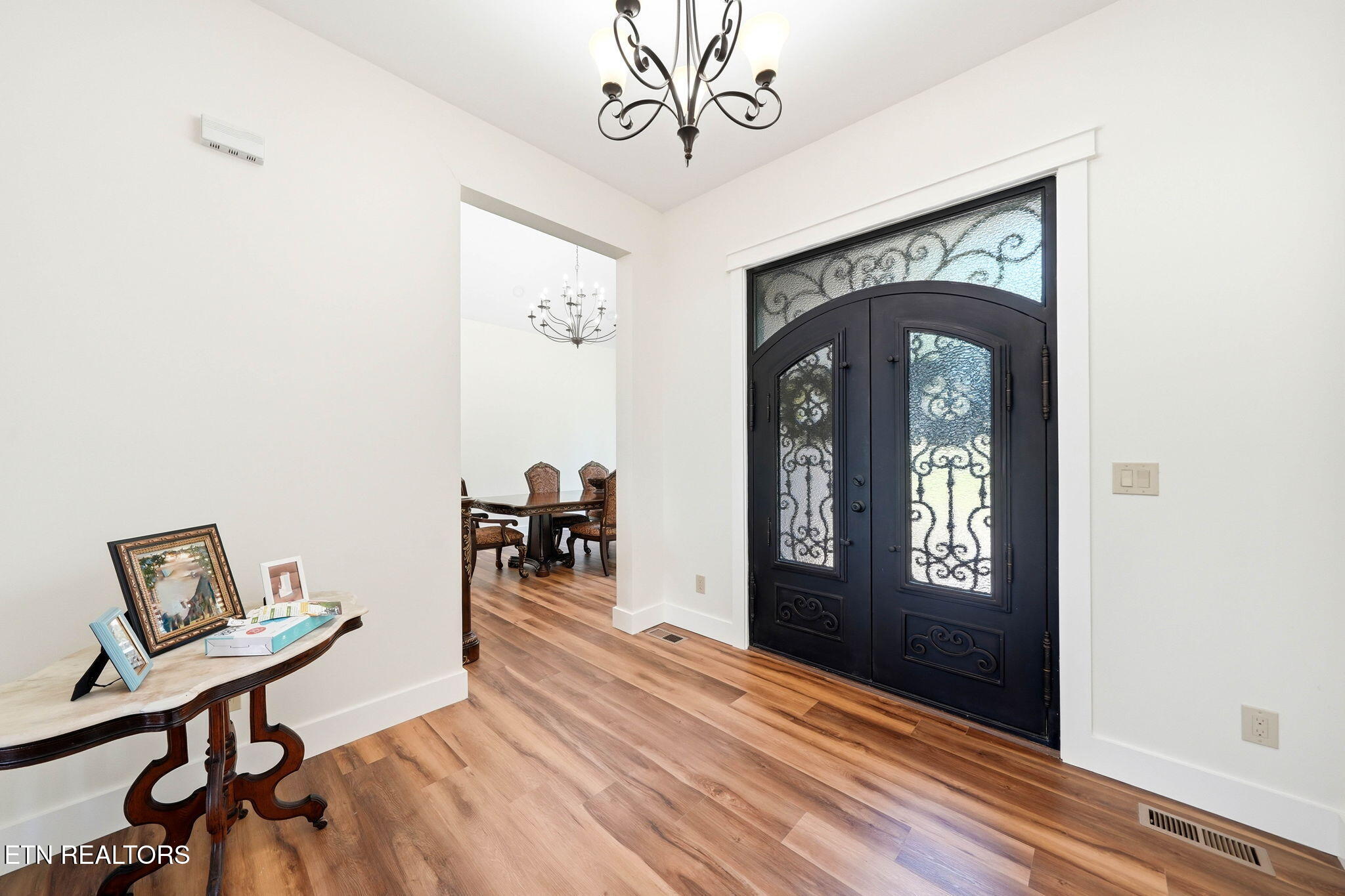 1005 Enchanted Drive Dandridge TN 37725