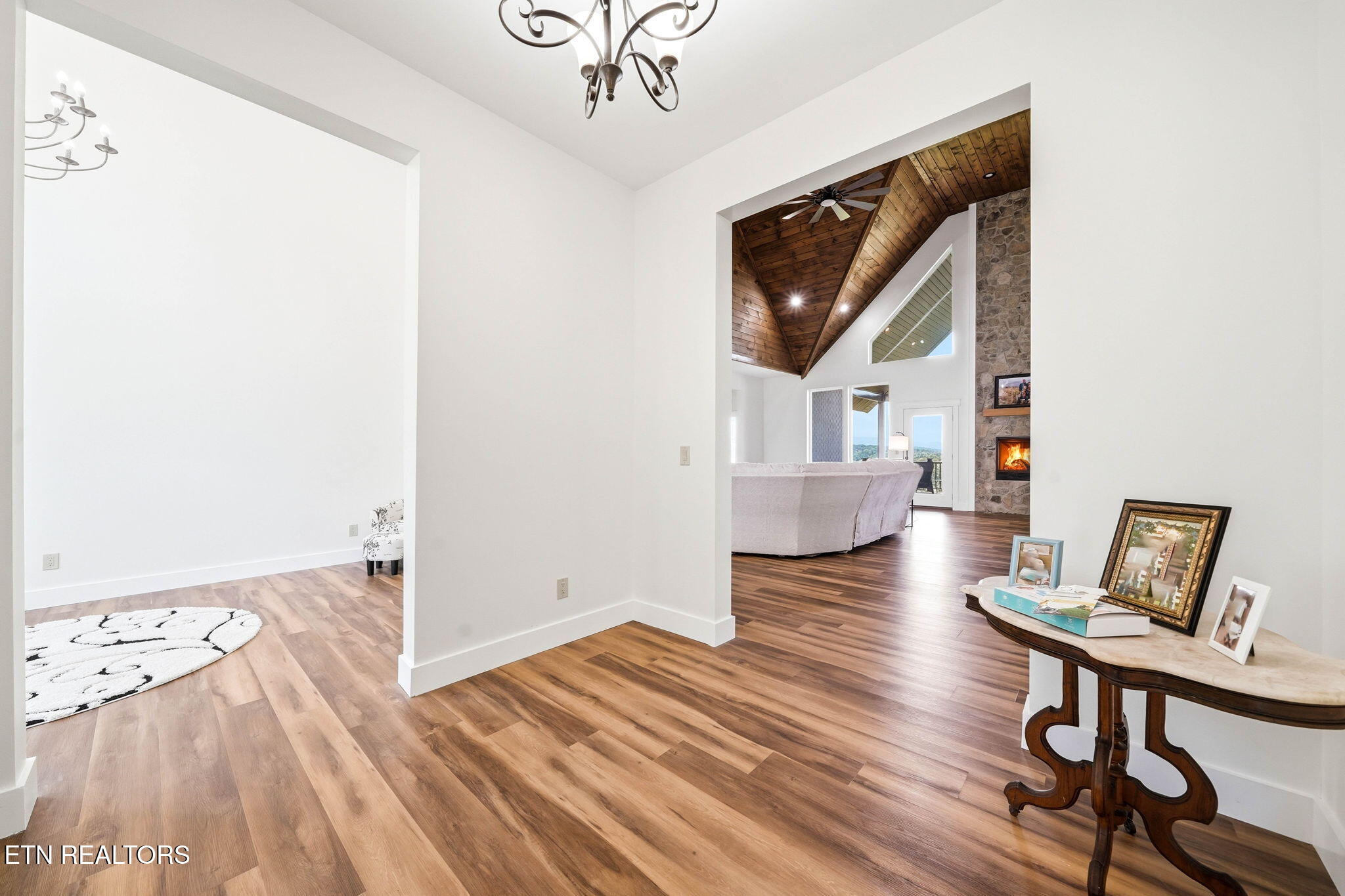 1005 Enchanted Drive Dandridge TN 37725