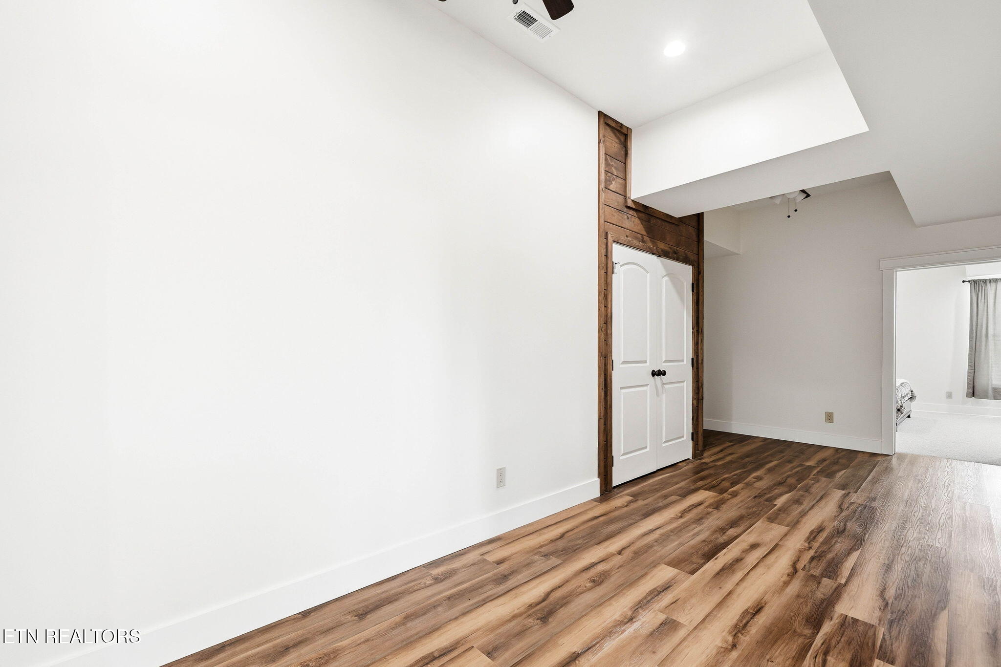 1005 Enchanted Drive Dandridge TN 37725