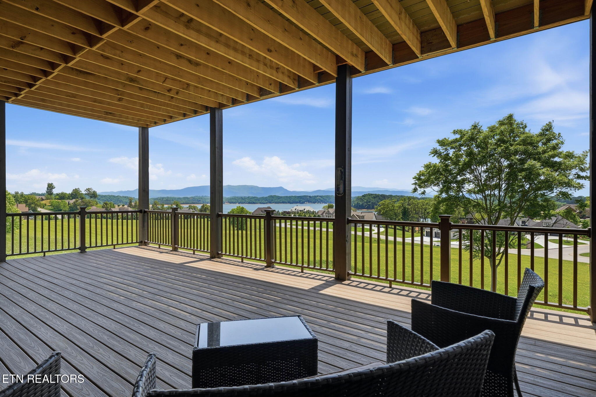 1005 Enchanted Drive Dandridge TN 37725