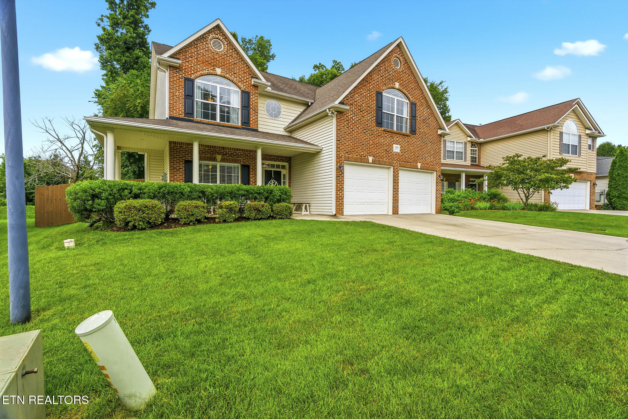 1528 Crescent Oaks Lane Lenoir City TN 37772