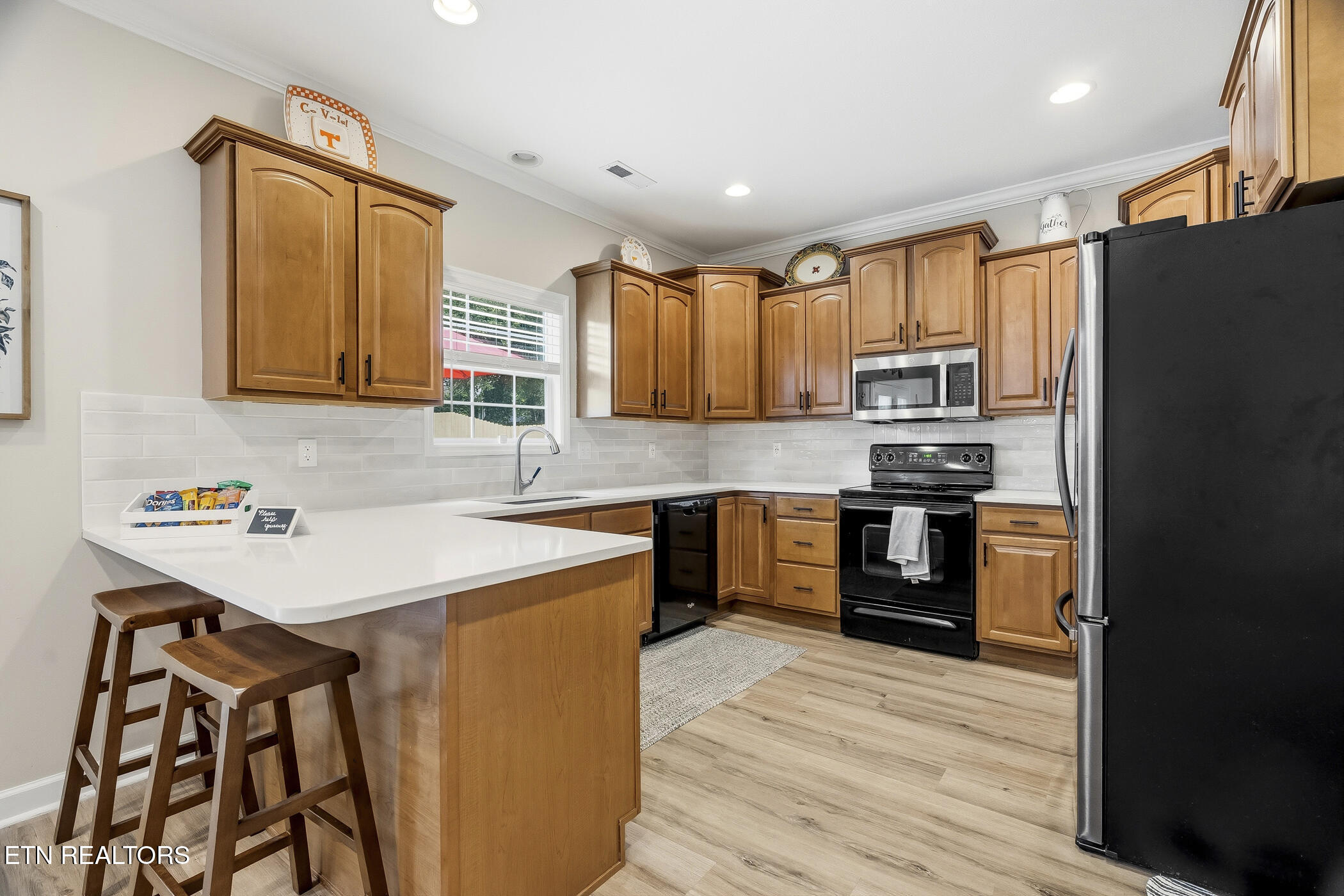 1528 Crescent Oaks Lane Lenoir City TN 37772