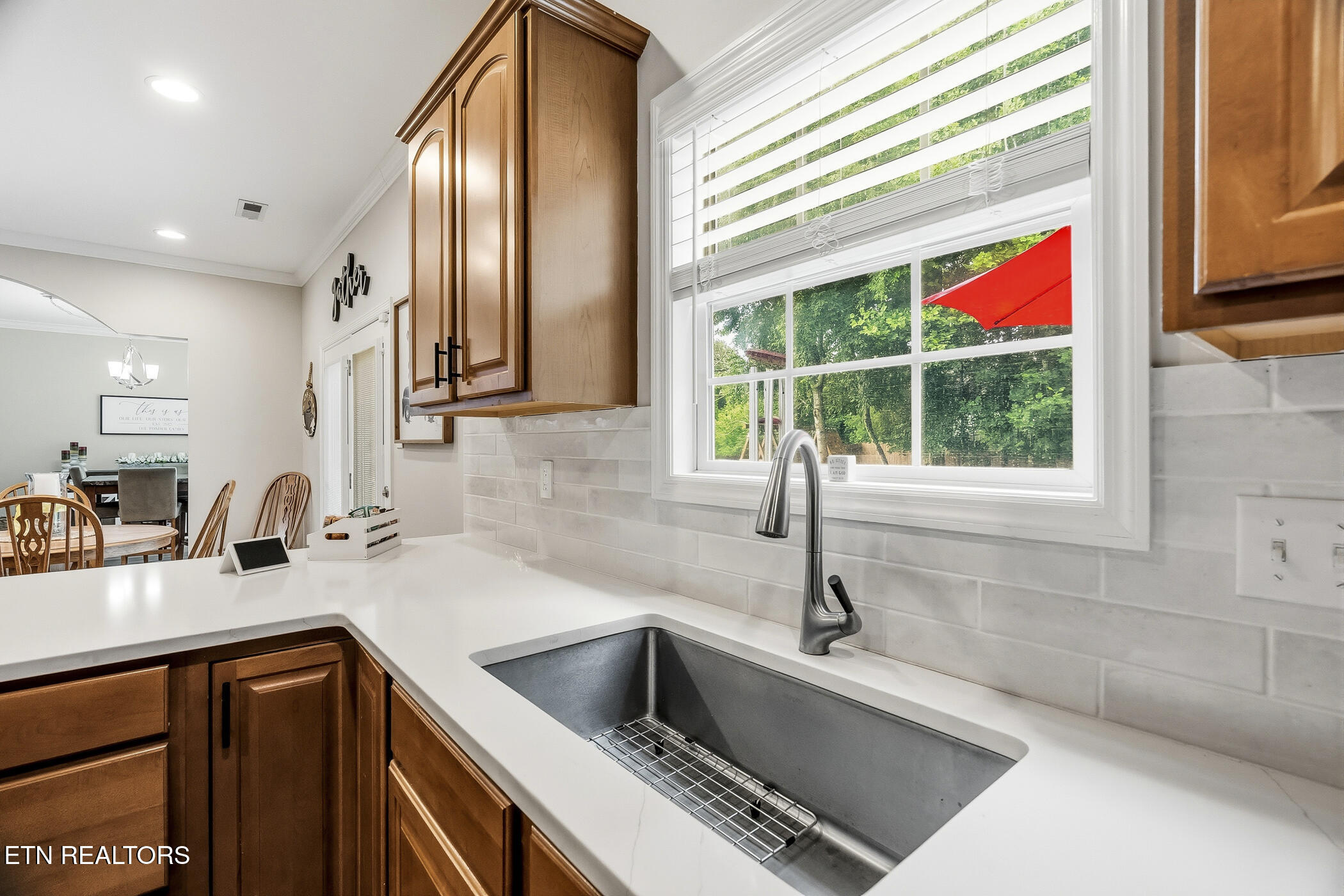 1528 Crescent Oaks Lane Lenoir City TN 37772