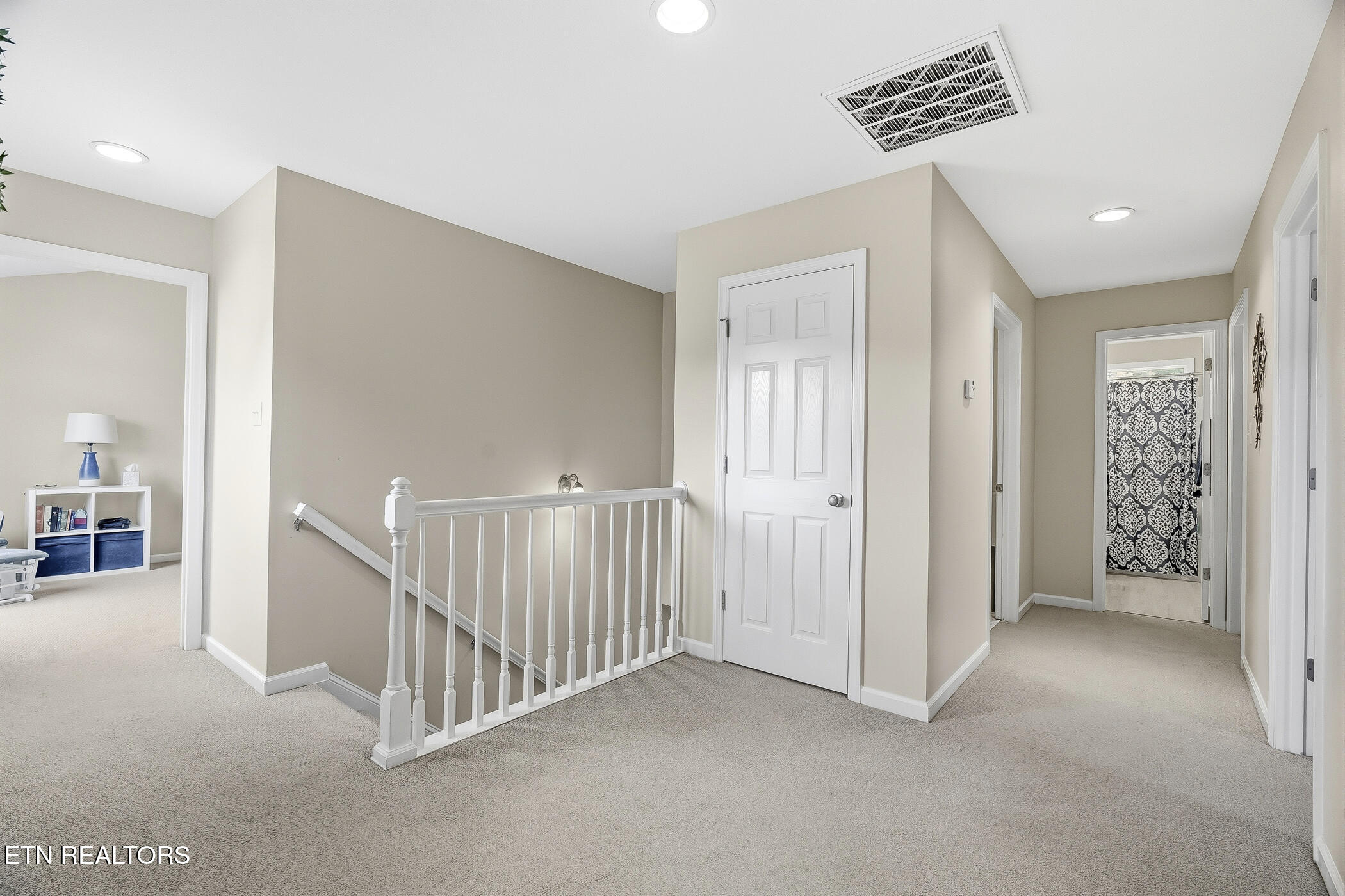 1528 Crescent Oaks Lane Lenoir City TN 37772