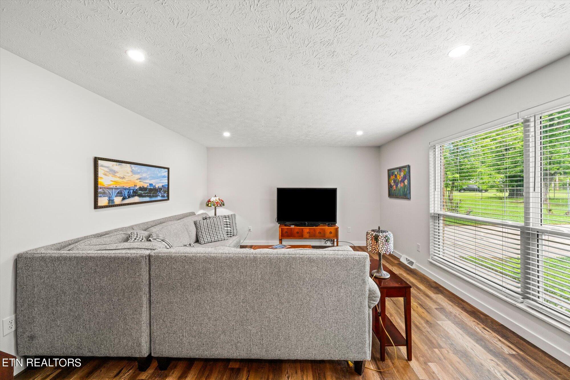4409 Hallsdale Circle Knoxville TN 37938