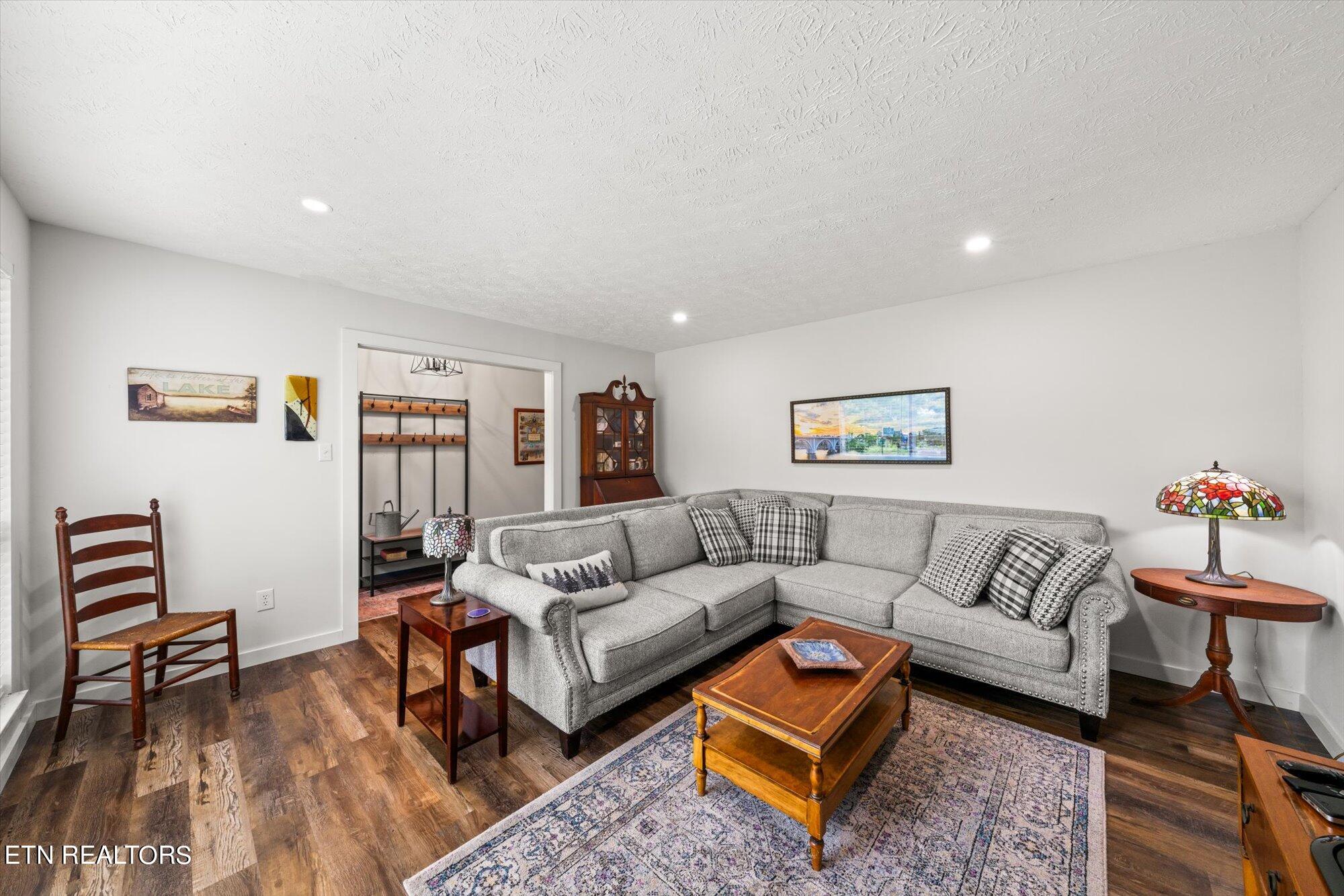 4409 Hallsdale Circle Knoxville TN 37938