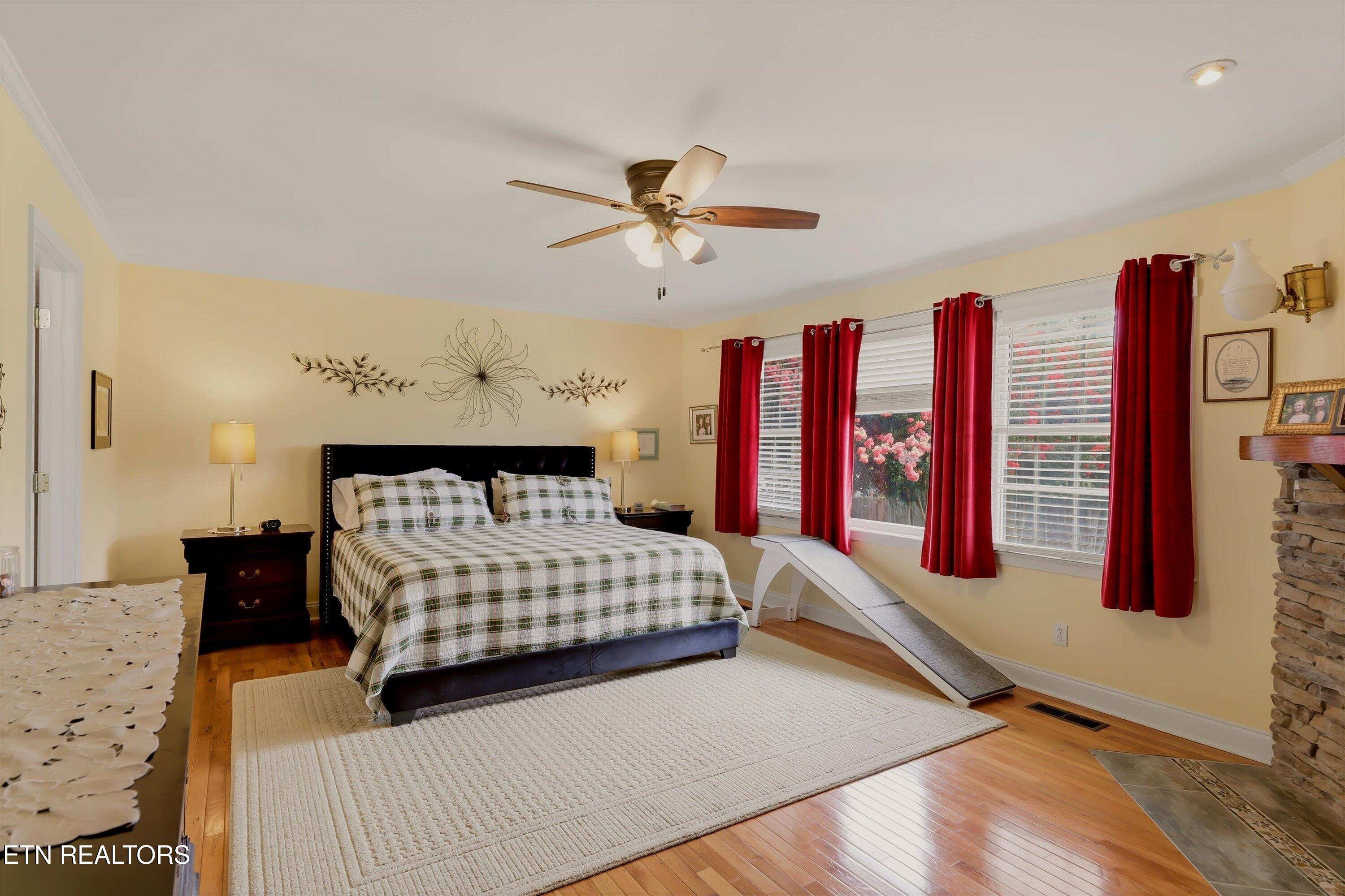 106 Knoll Lane Maryville TN 37804