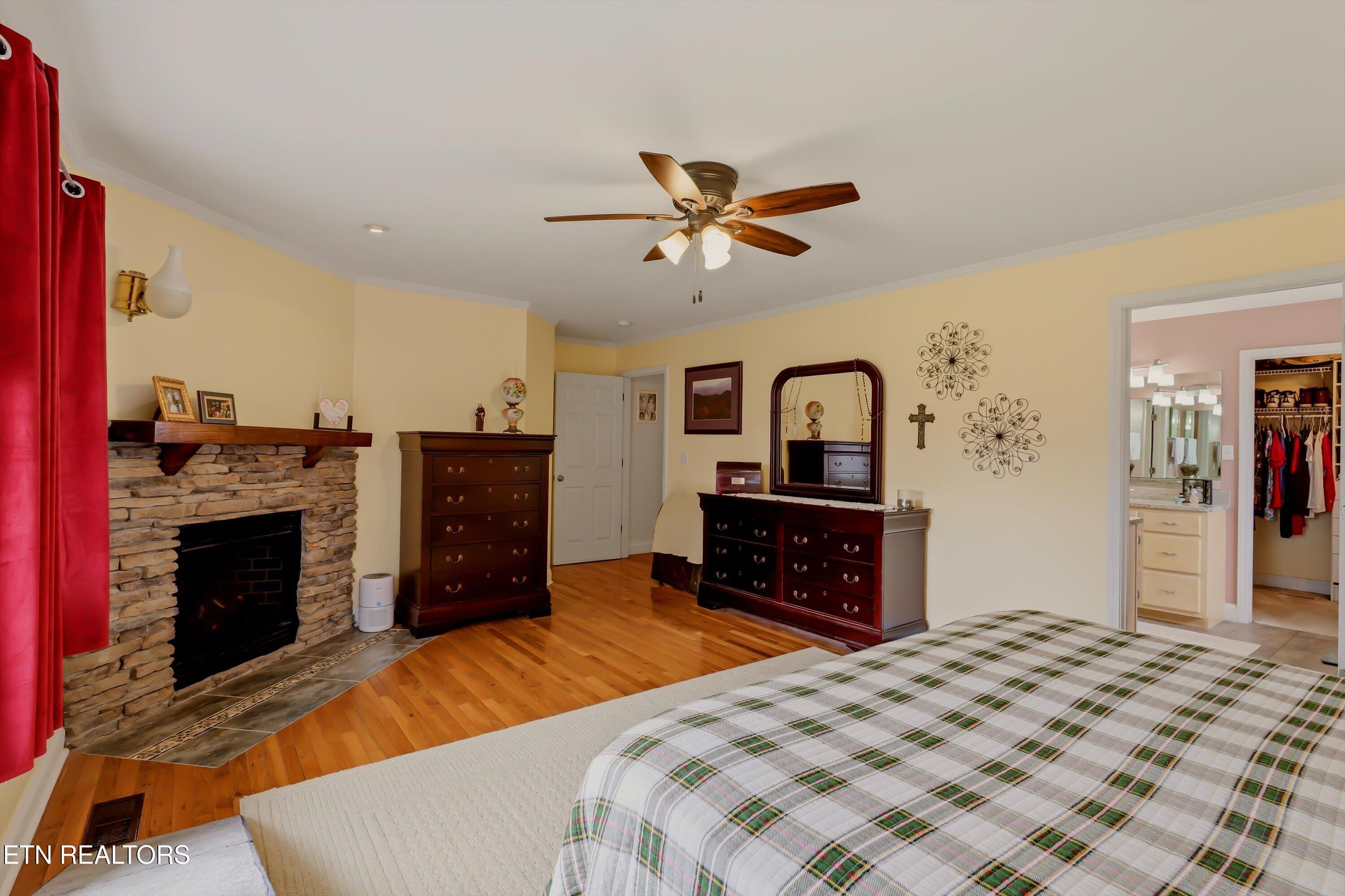 106 Knoll Lane Maryville TN 37804