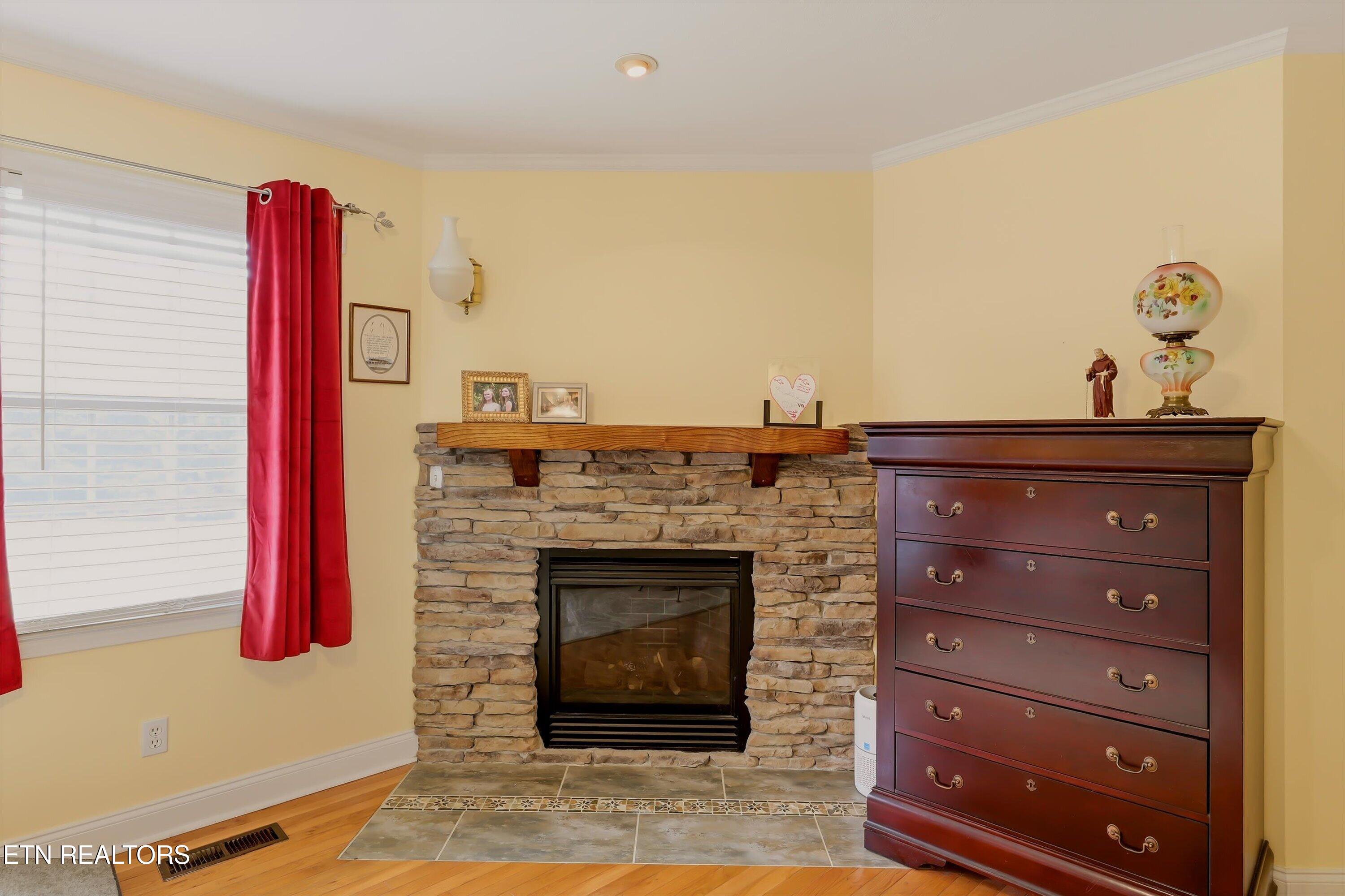 106 Knoll Lane Maryville TN 37804