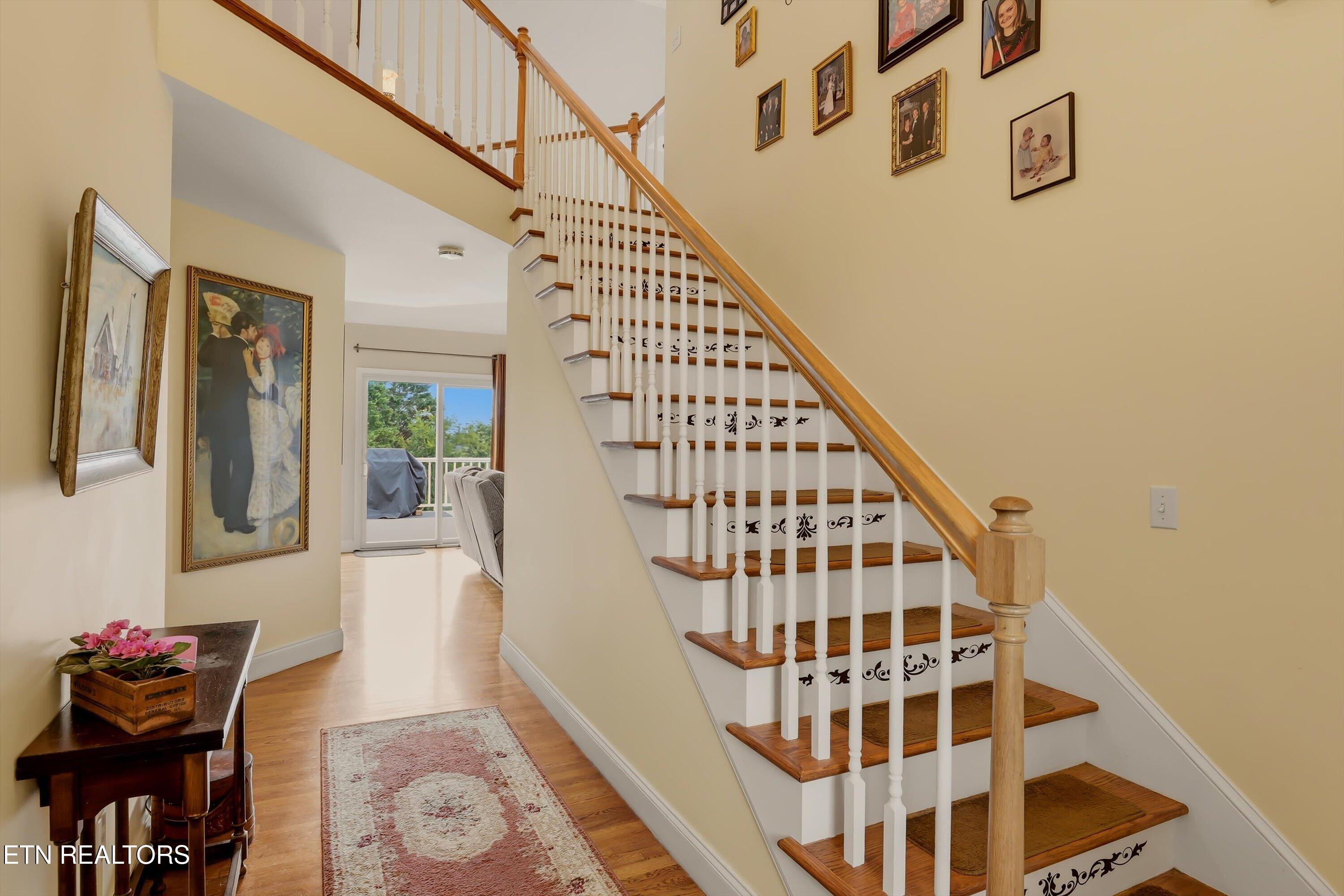 106 Knoll Lane Maryville TN 37804
