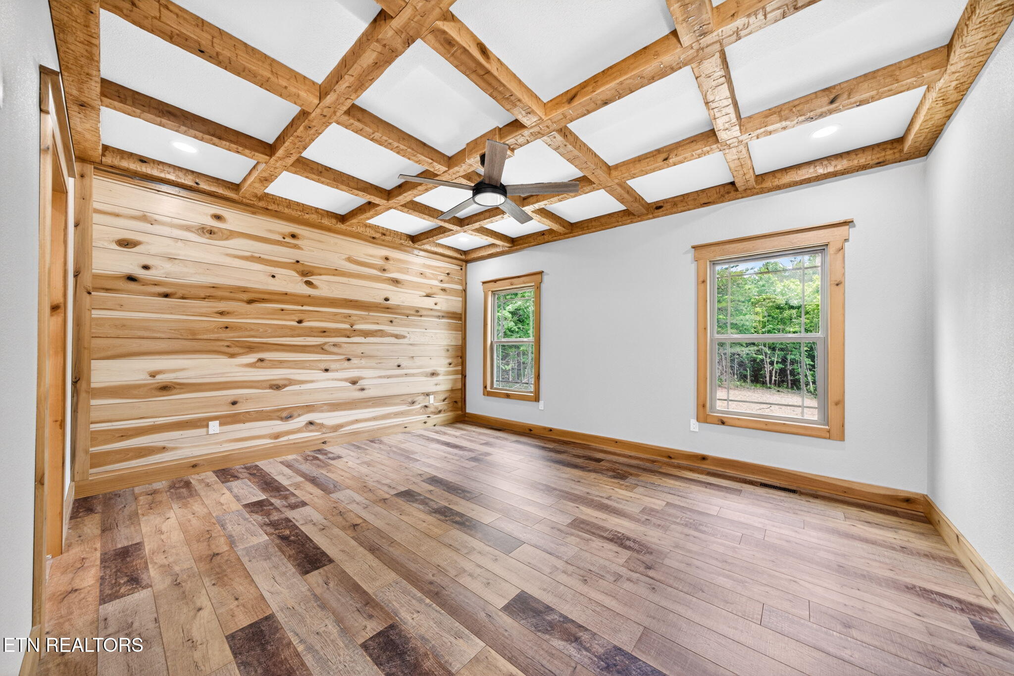 8036 Hebbertsburg Road Crab Orchard TN 37723