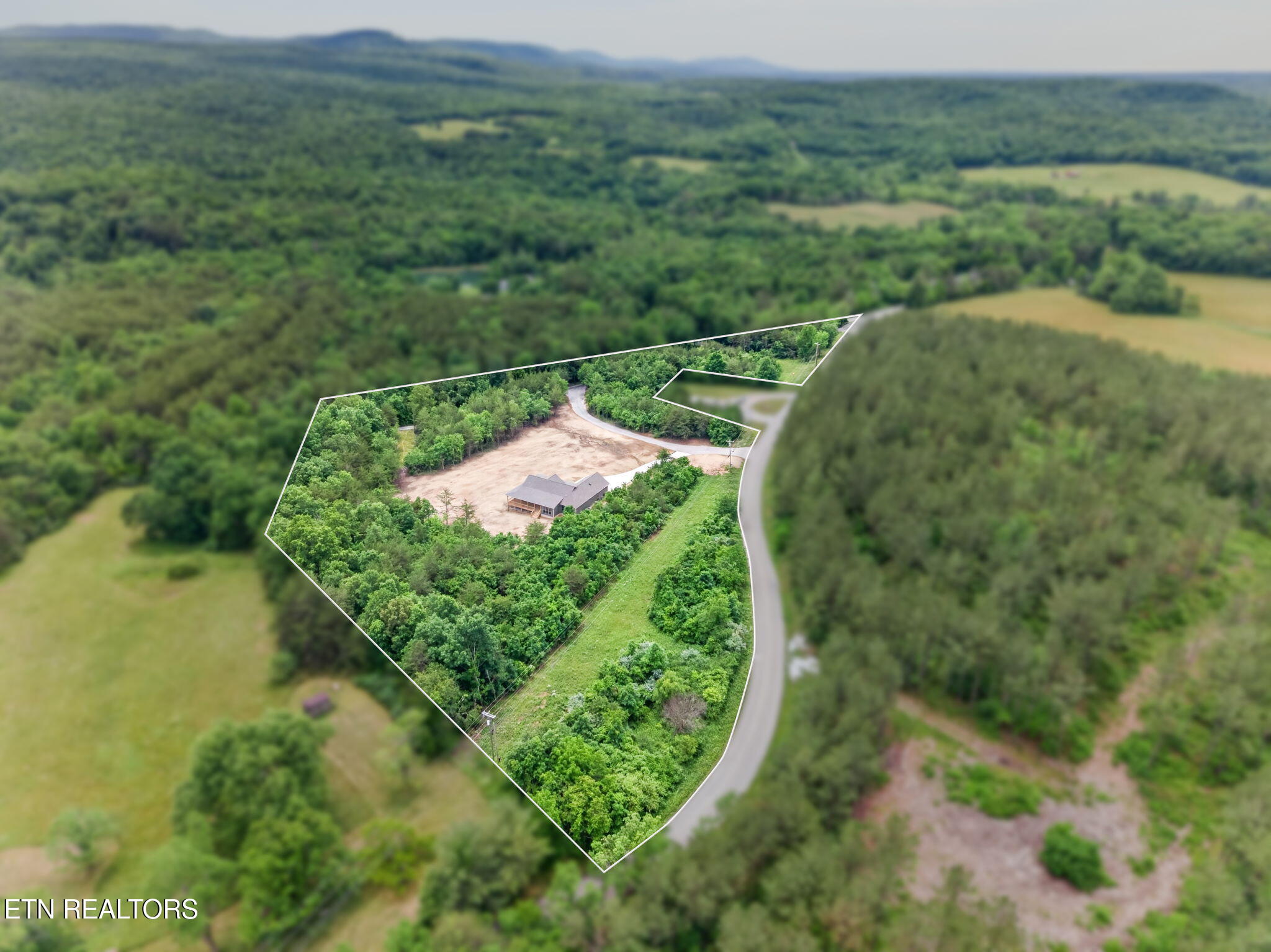 8036 Hebbertsburg Road Crab Orchard TN 37723
