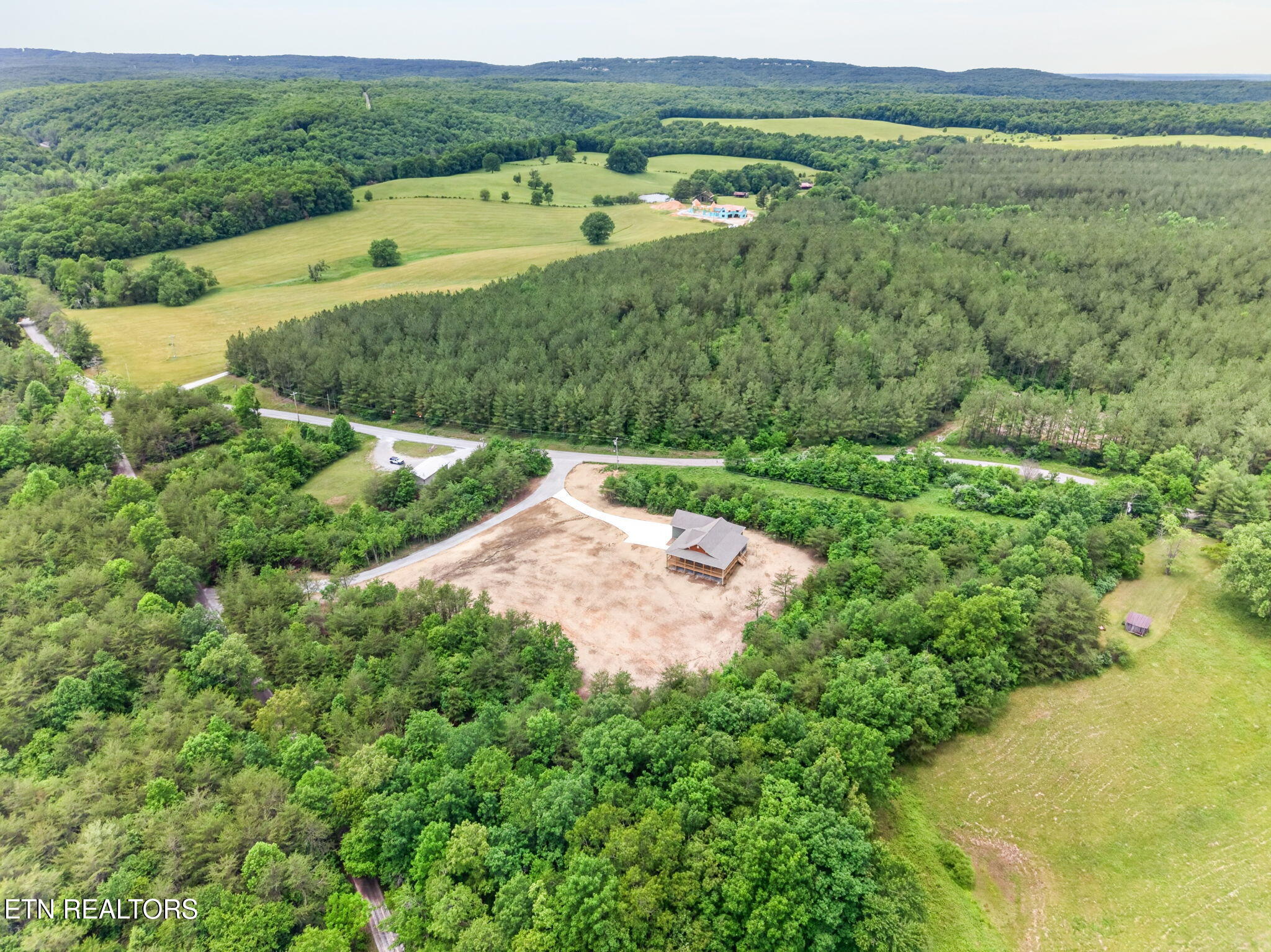 8036 Hebbertsburg Road Crab Orchard TN 37723