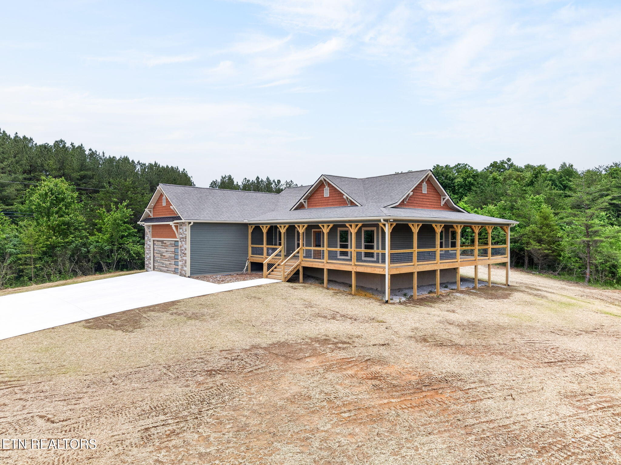 8036 Hebbertsburg Road Crab Orchard TN 37723