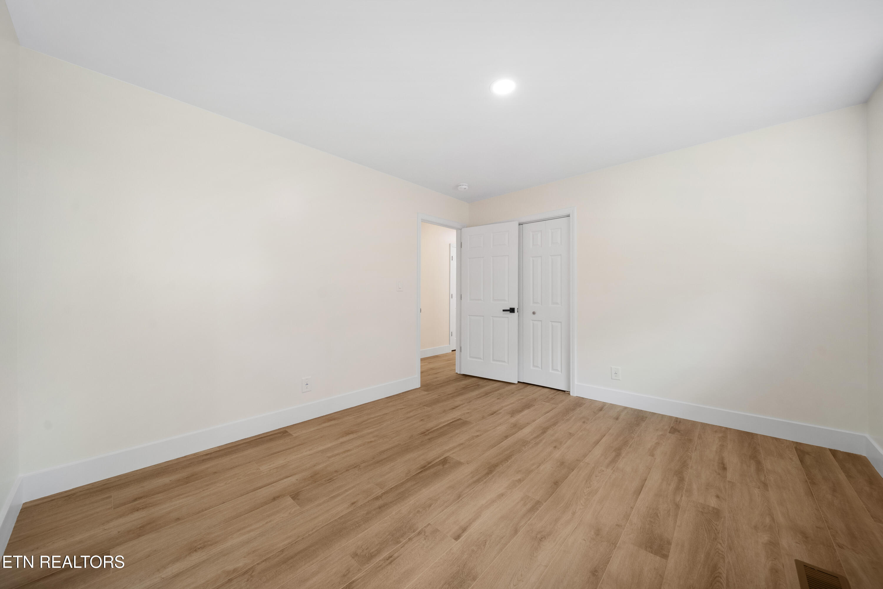 845 W Outer Drive Oak Ridge TN 37830