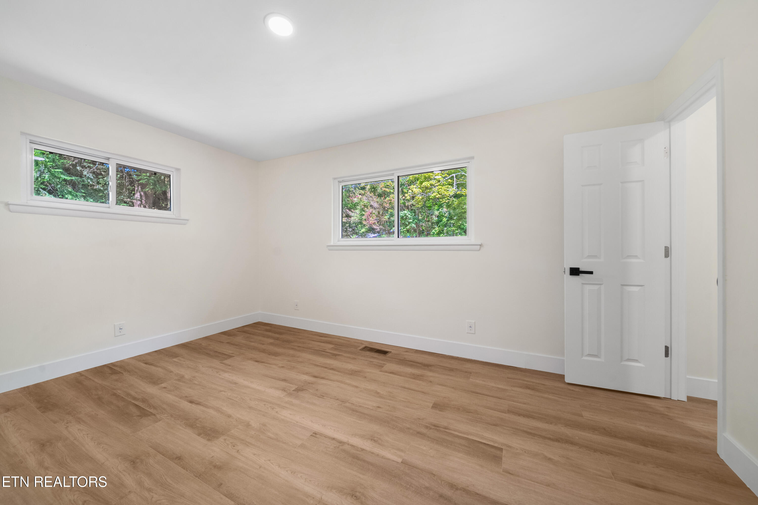 845 W Outer Drive Oak Ridge TN 37830