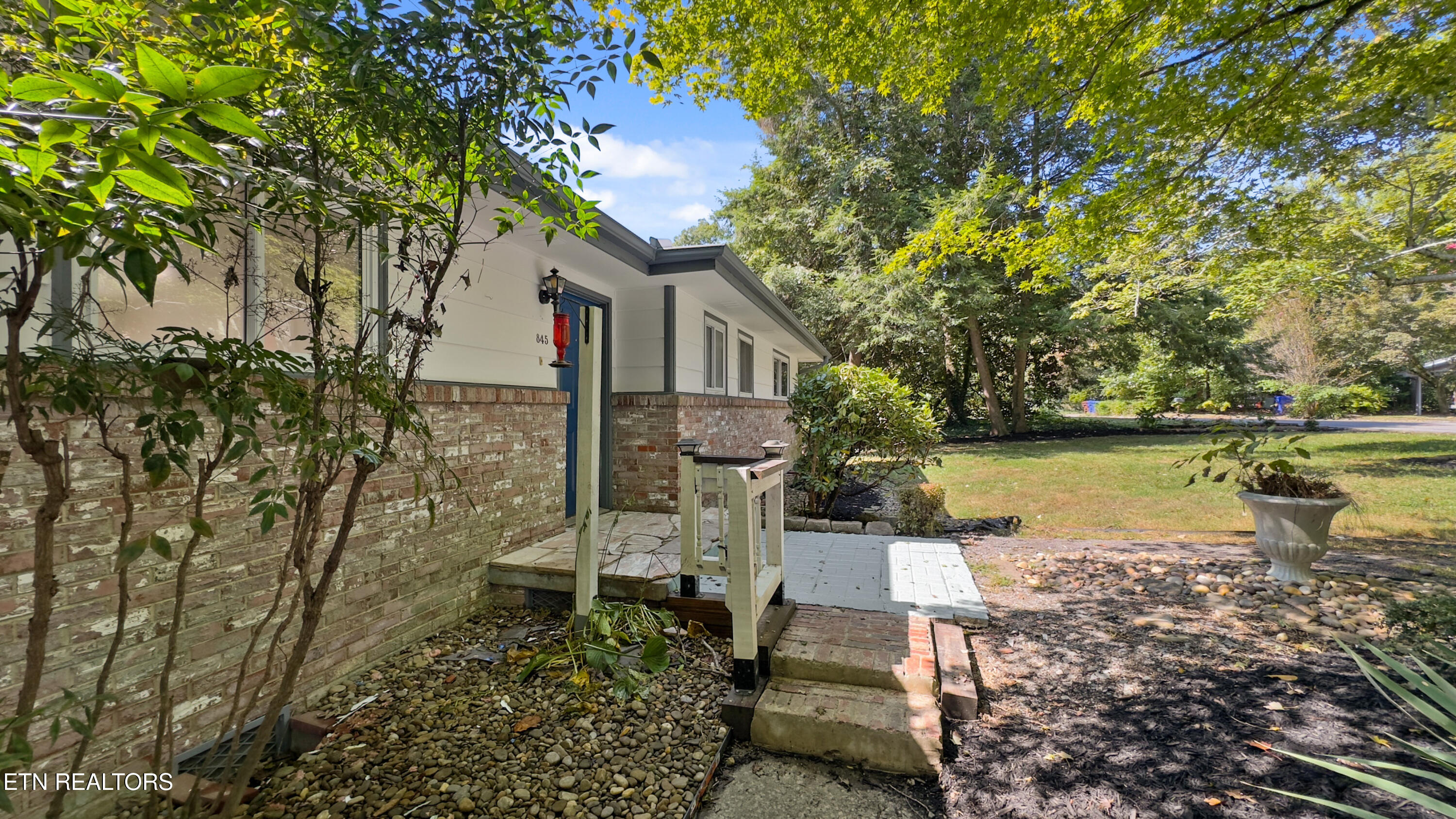 845 W Outer Drive Oak Ridge TN 37830