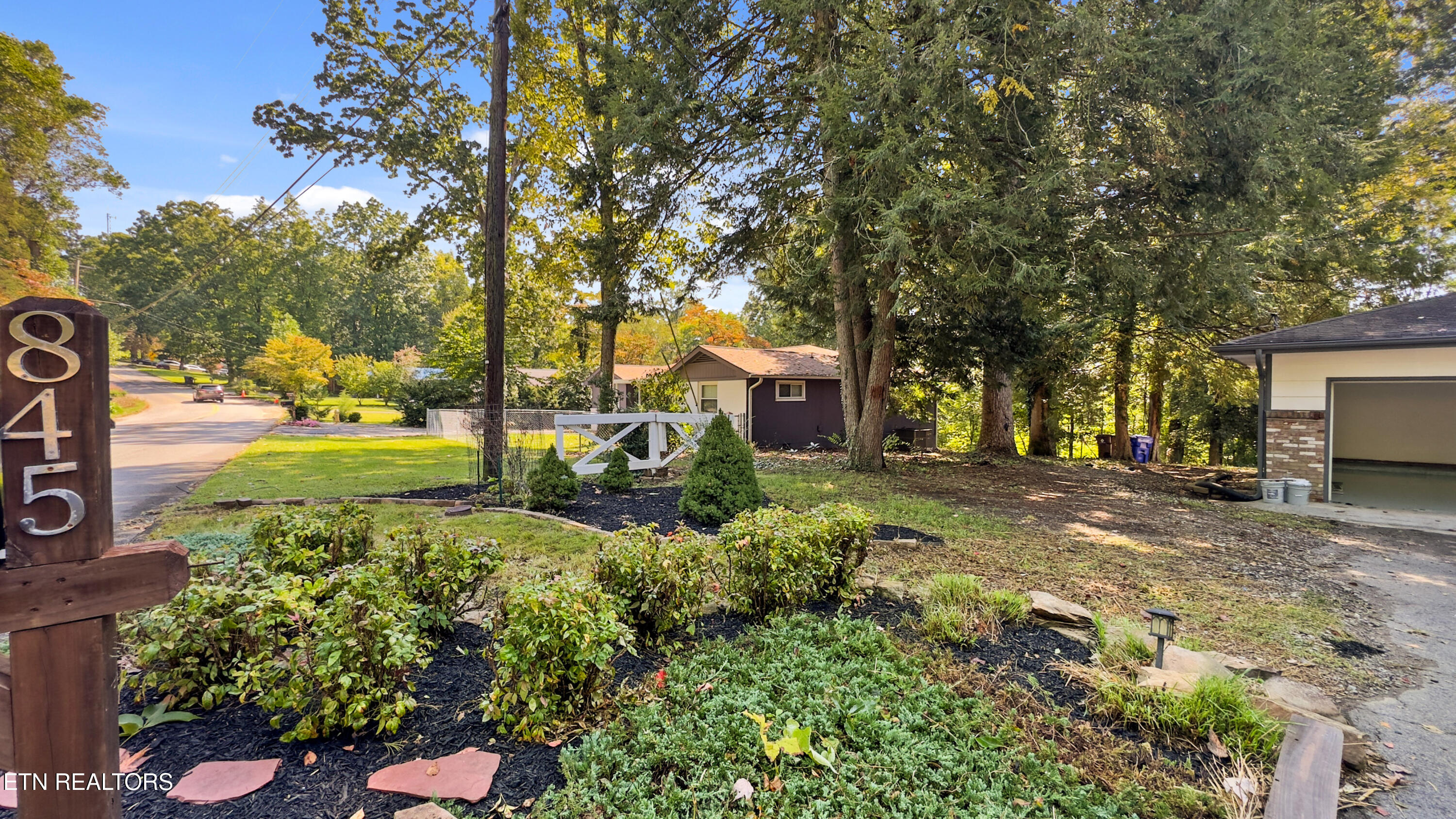 845 W Outer Drive Oak Ridge TN 37830