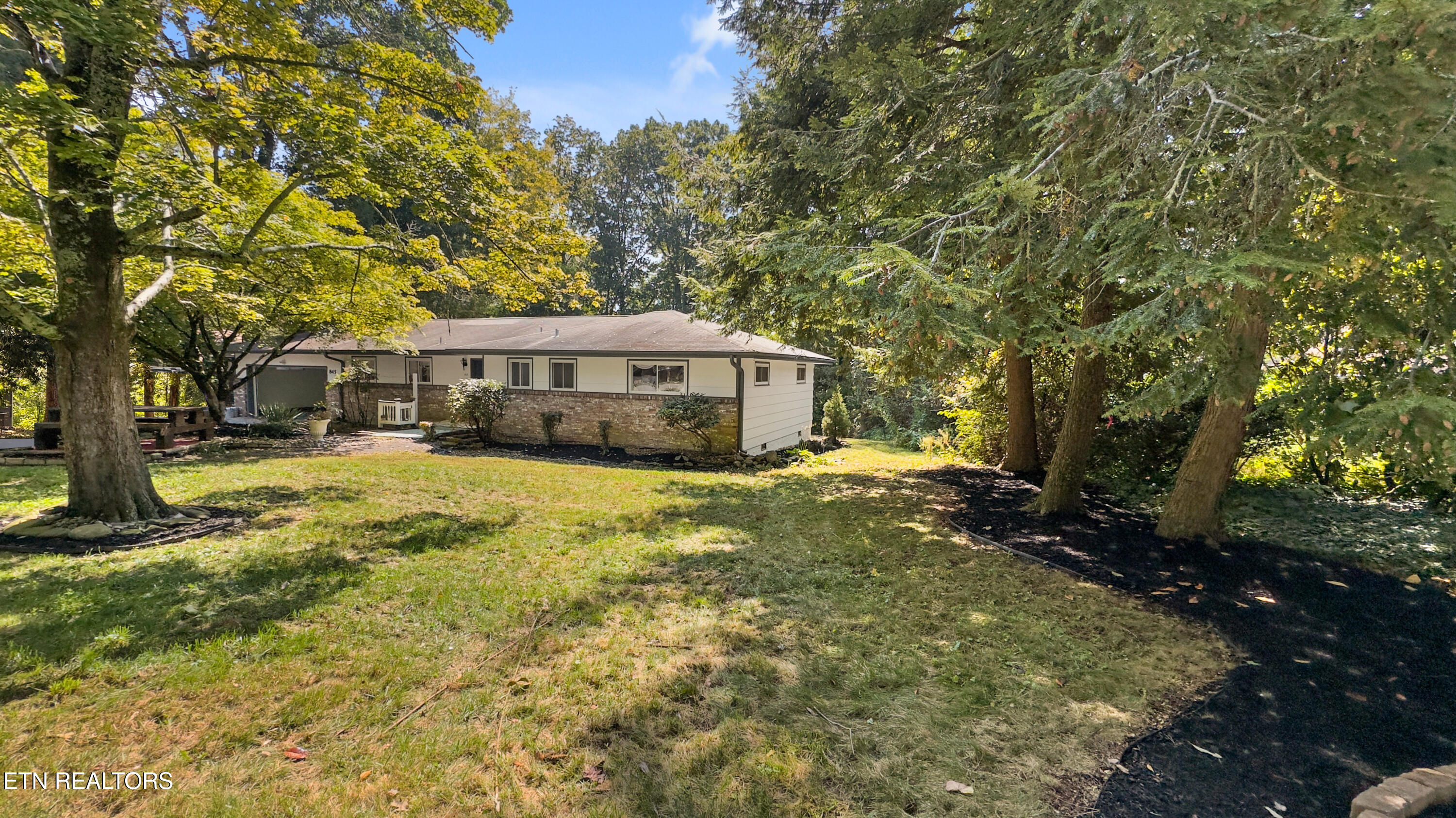 845 W Outer Drive Oak Ridge TN 37830