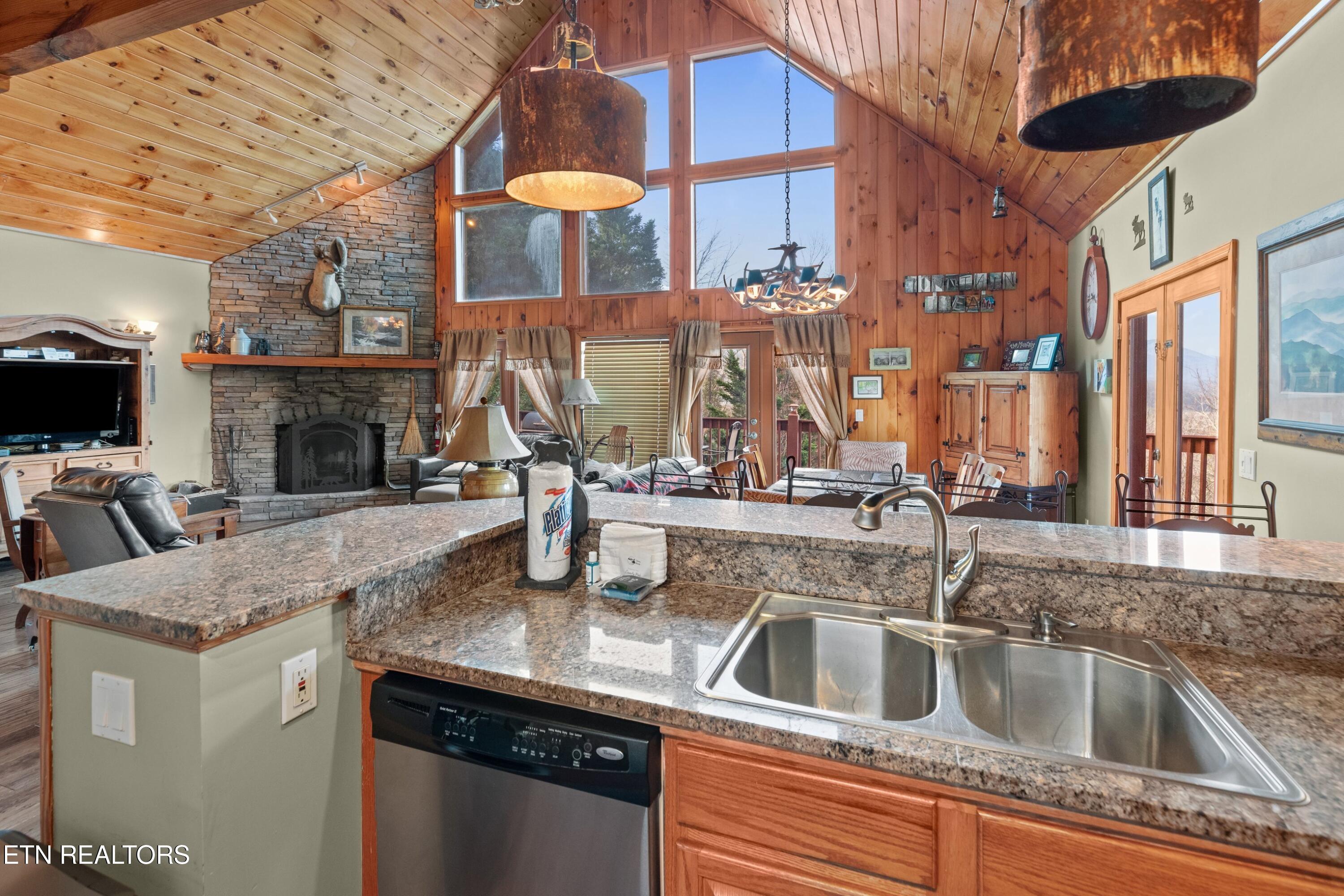 436 Lucerne Way Gatlinburg TN 37738