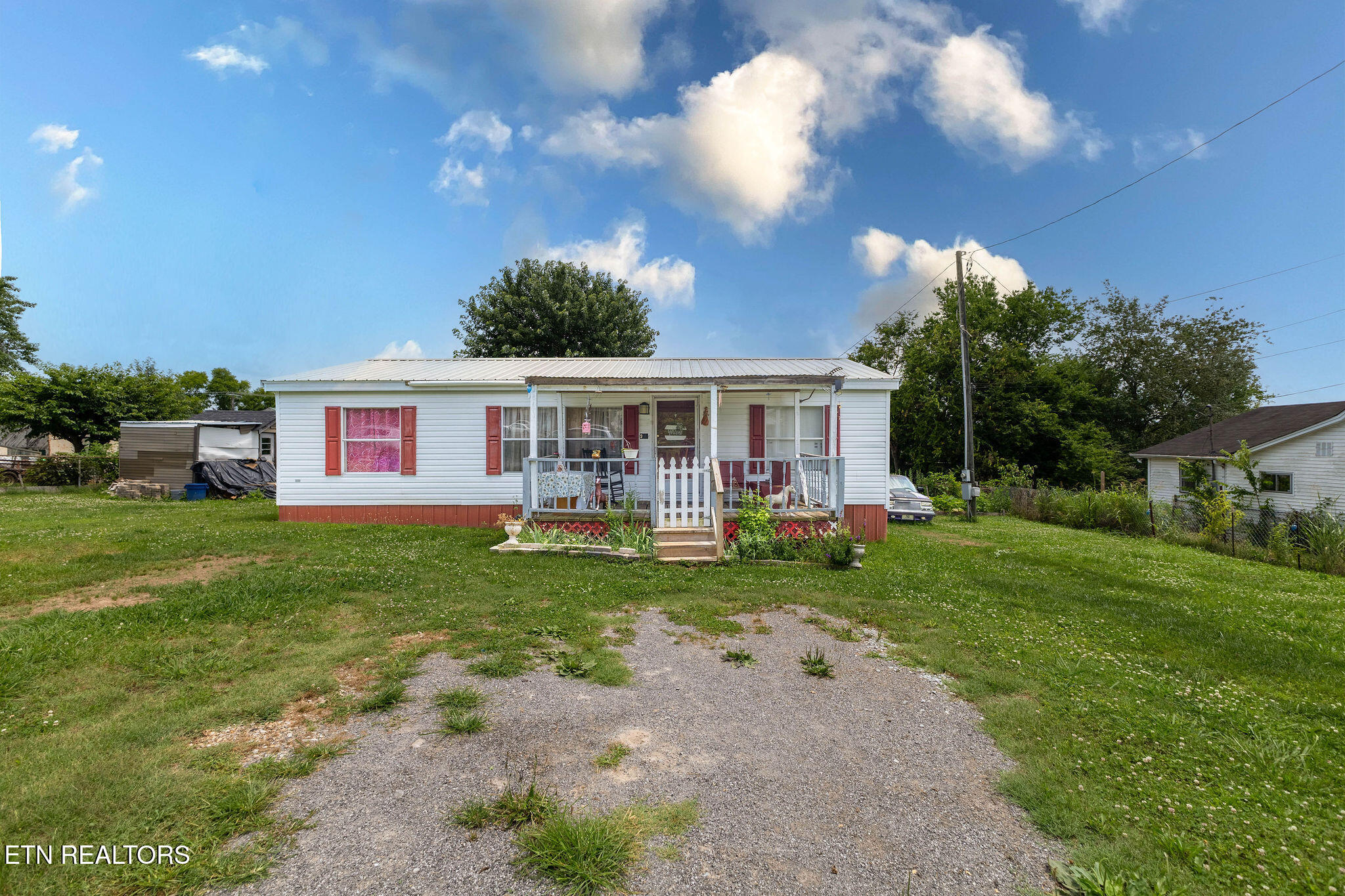 935 Summer Street Loudon TN 37774