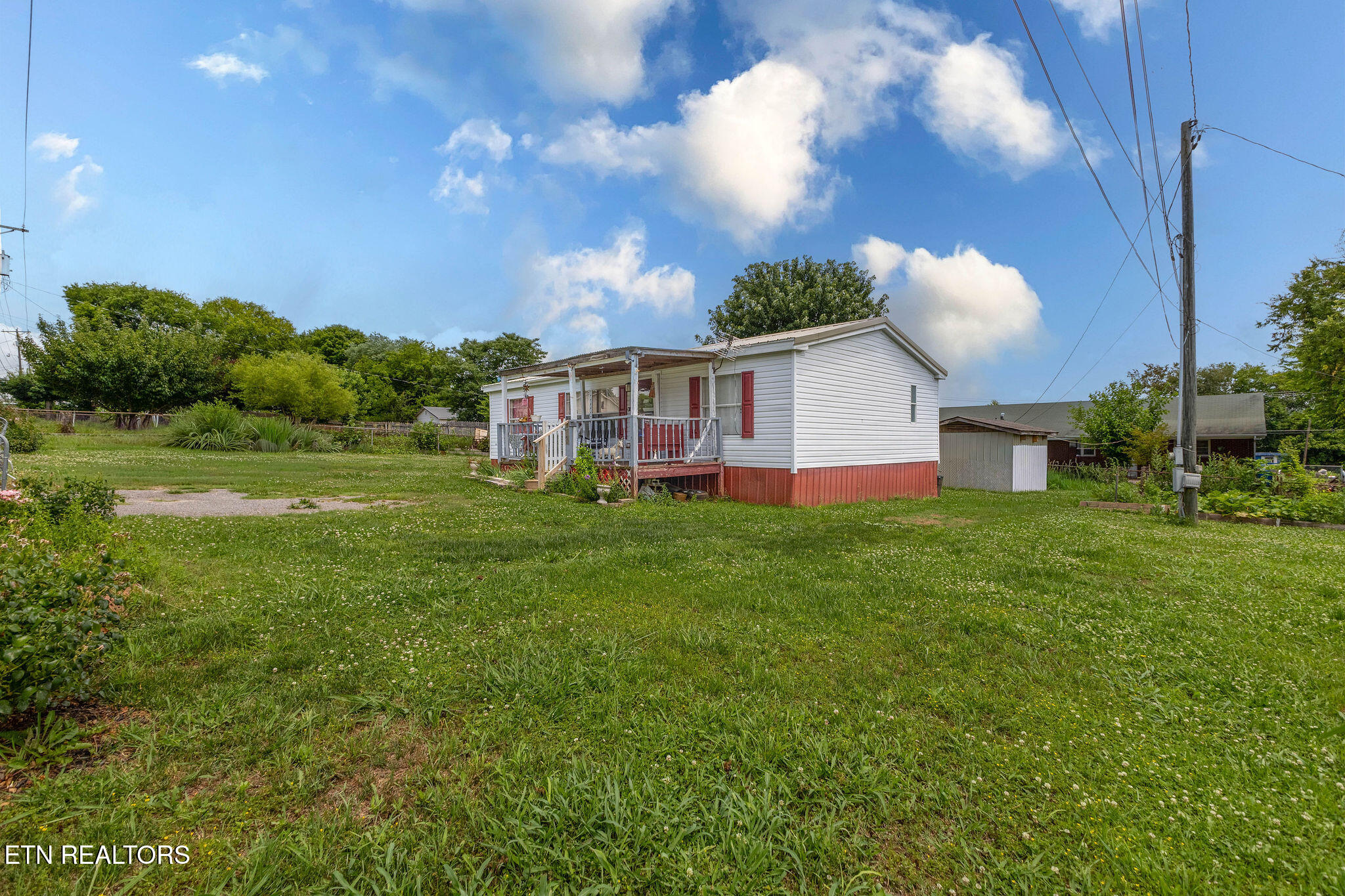 935 Summer Street Loudon TN 37774