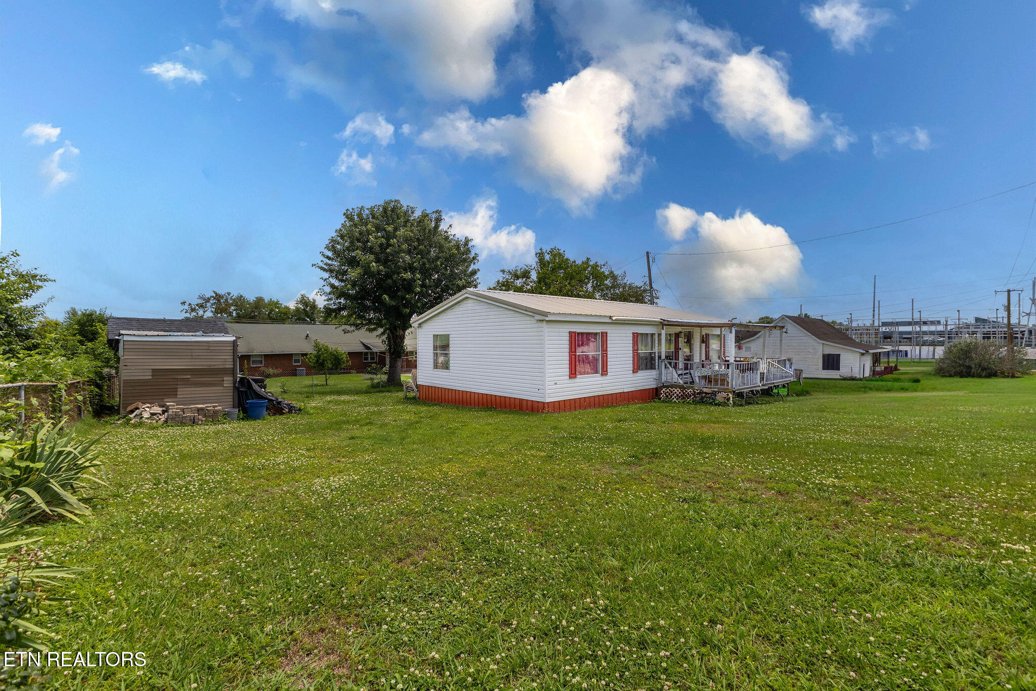 935 Summer Street Loudon TN 37774