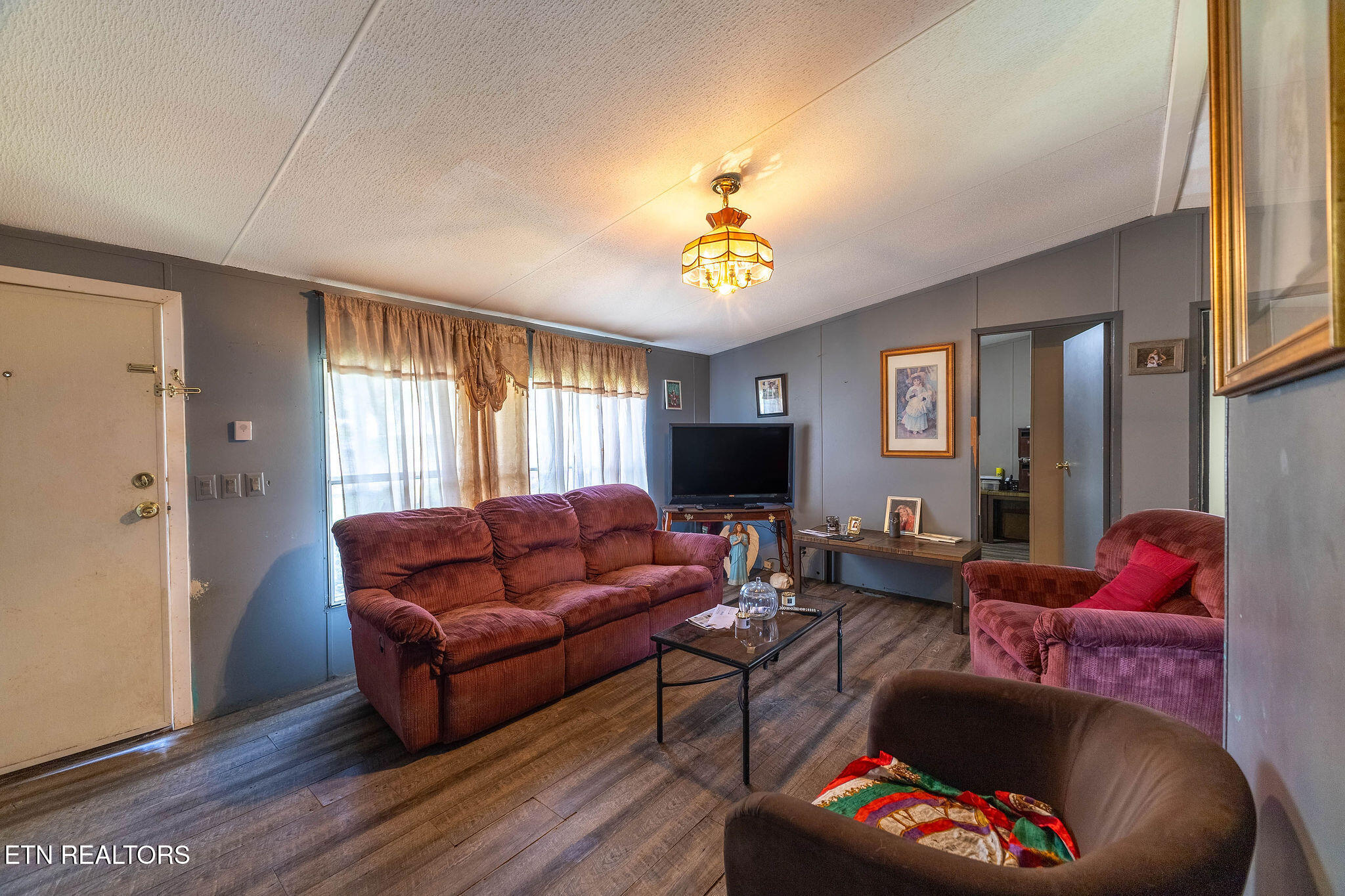 935 Summer Street Loudon TN 37774