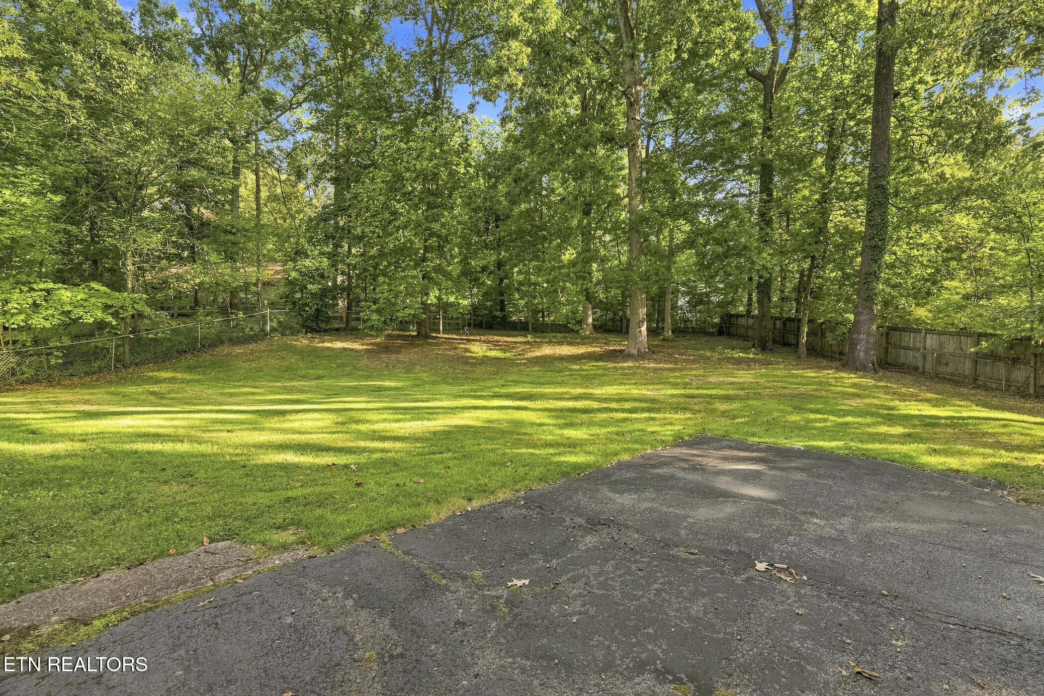 7305 Toxaway Drive Knoxville TN 37909