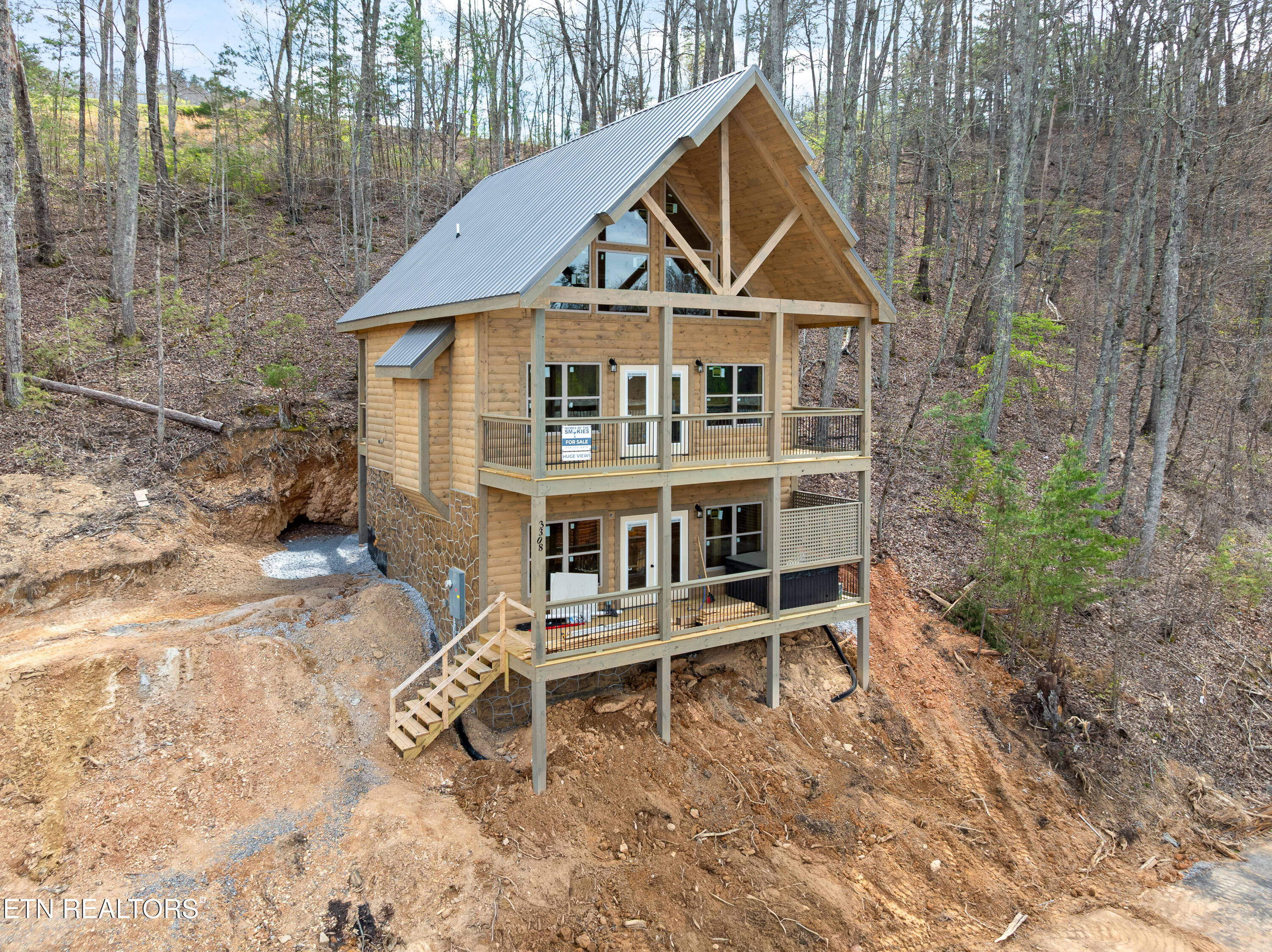 3308 Pine Peak Way Sevierville TN 37862