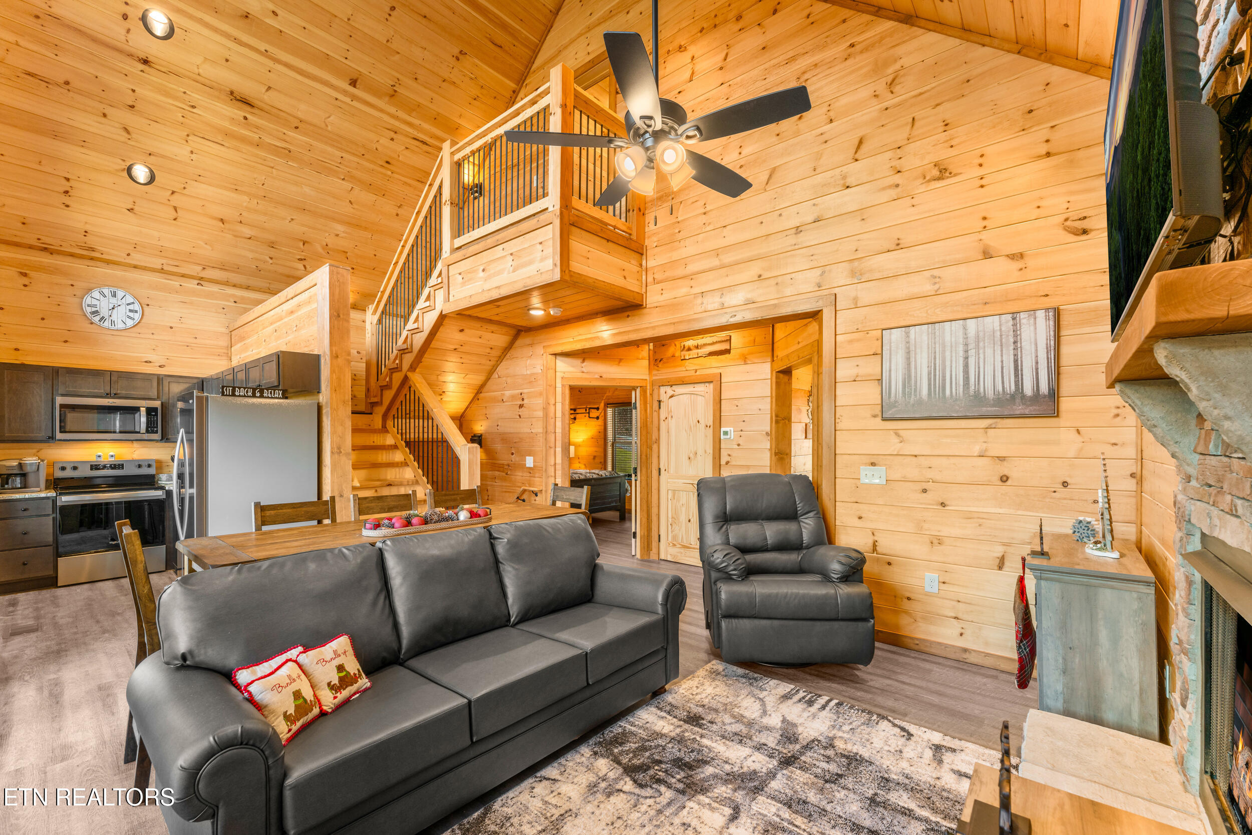 3308 Pine Peak Way Sevierville TN 37862