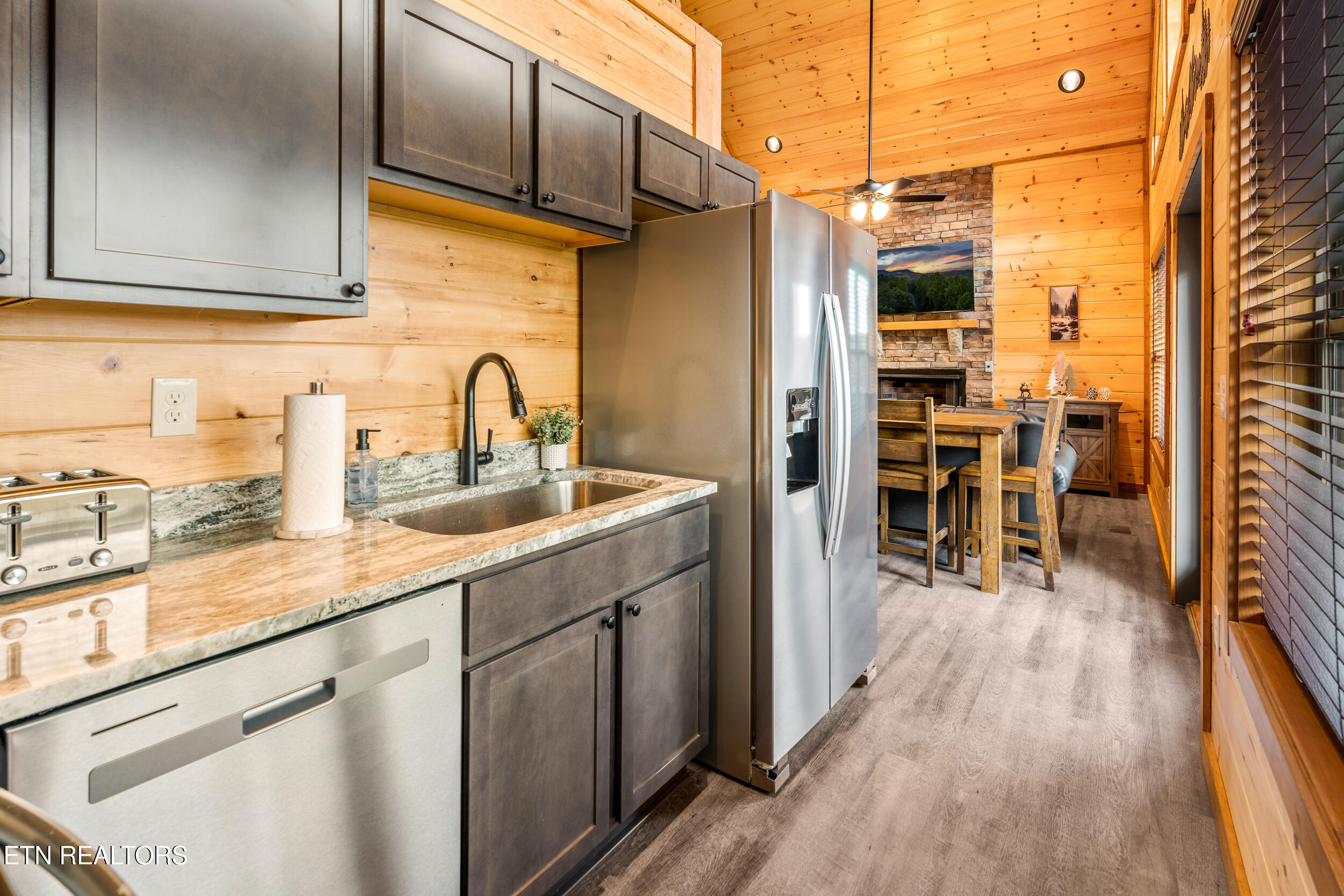 3308 Pine Peak Way Sevierville TN 37862