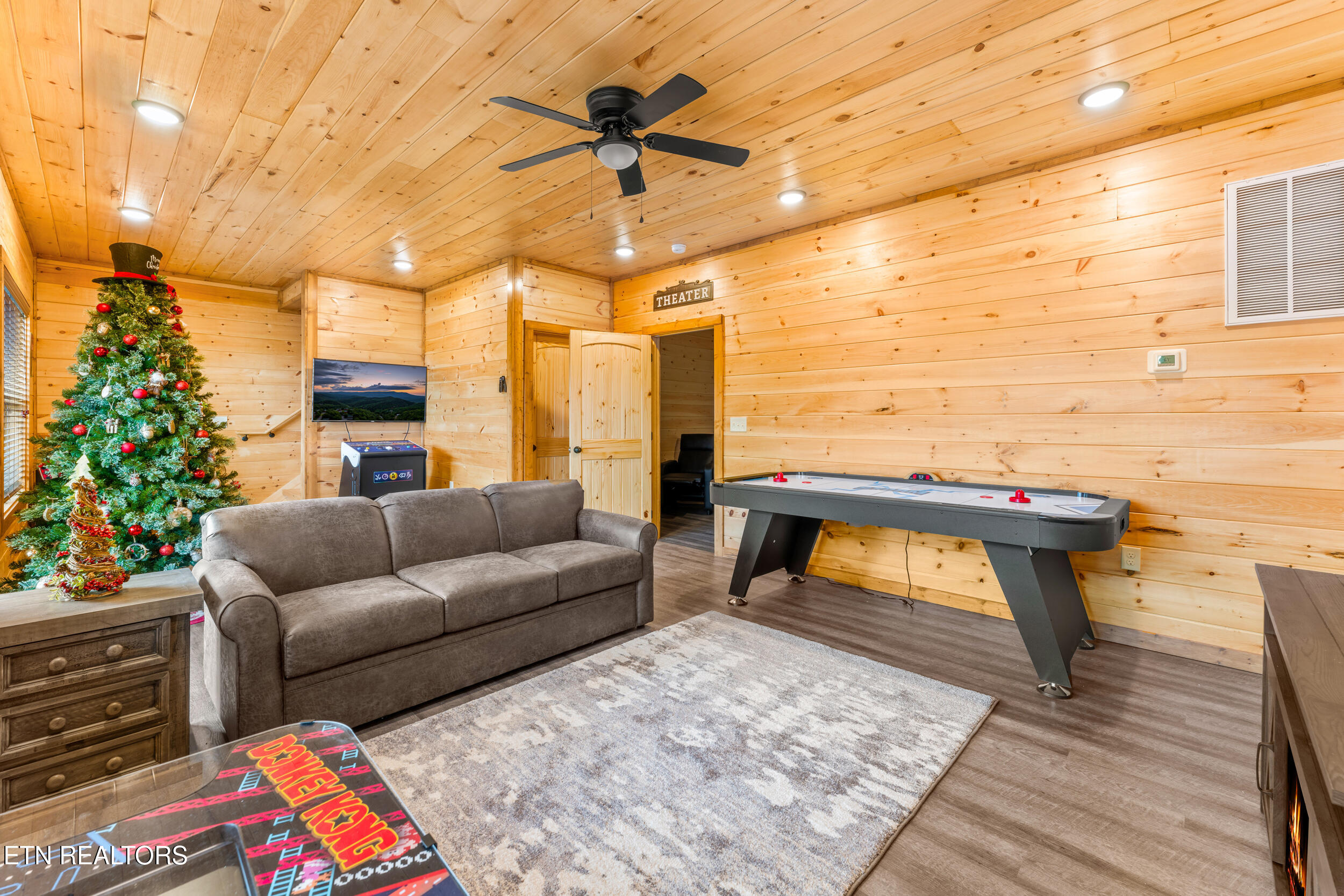 3308 Pine Peak Way Sevierville TN 37862