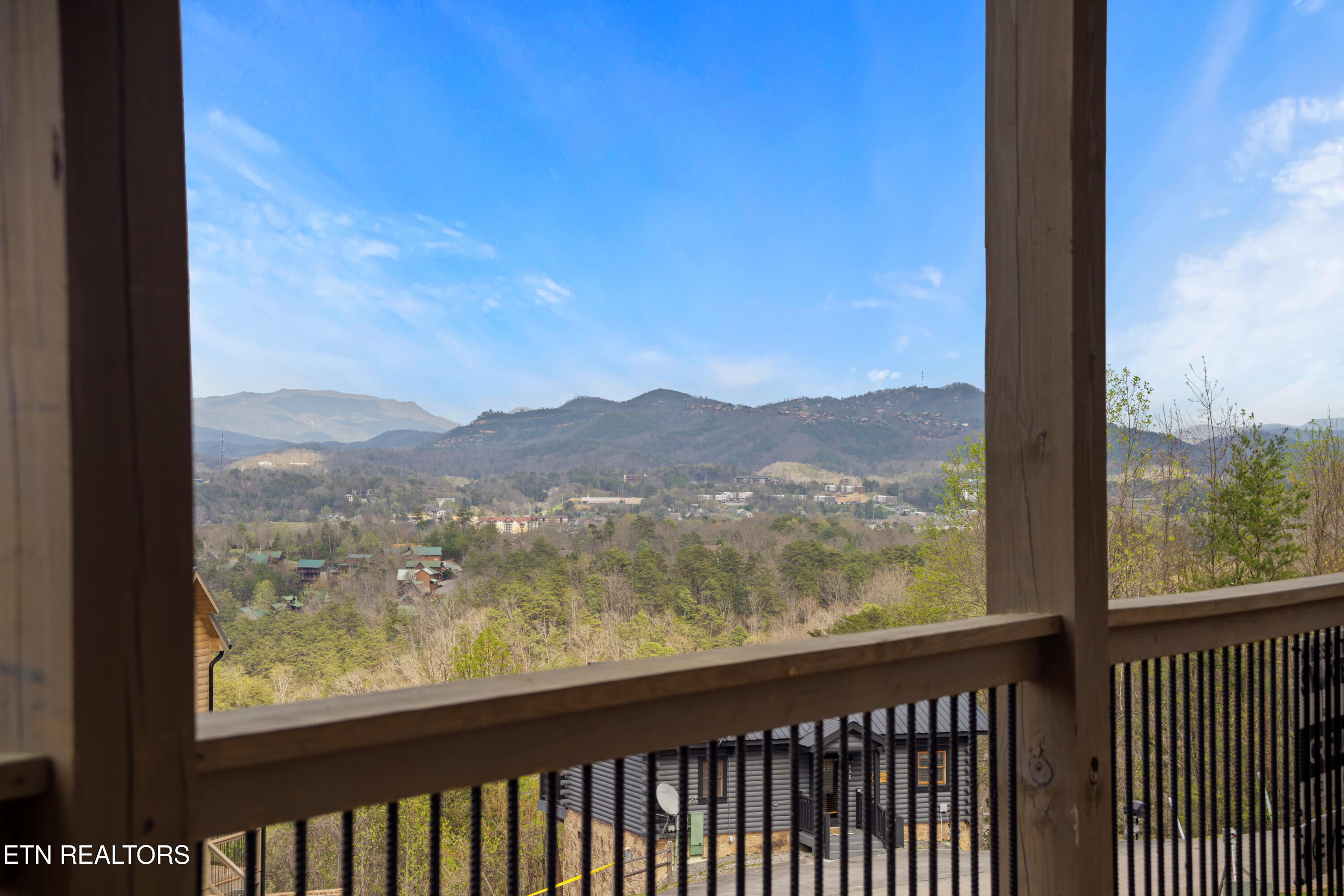 3308 Pine Peak Way Sevierville TN 37862