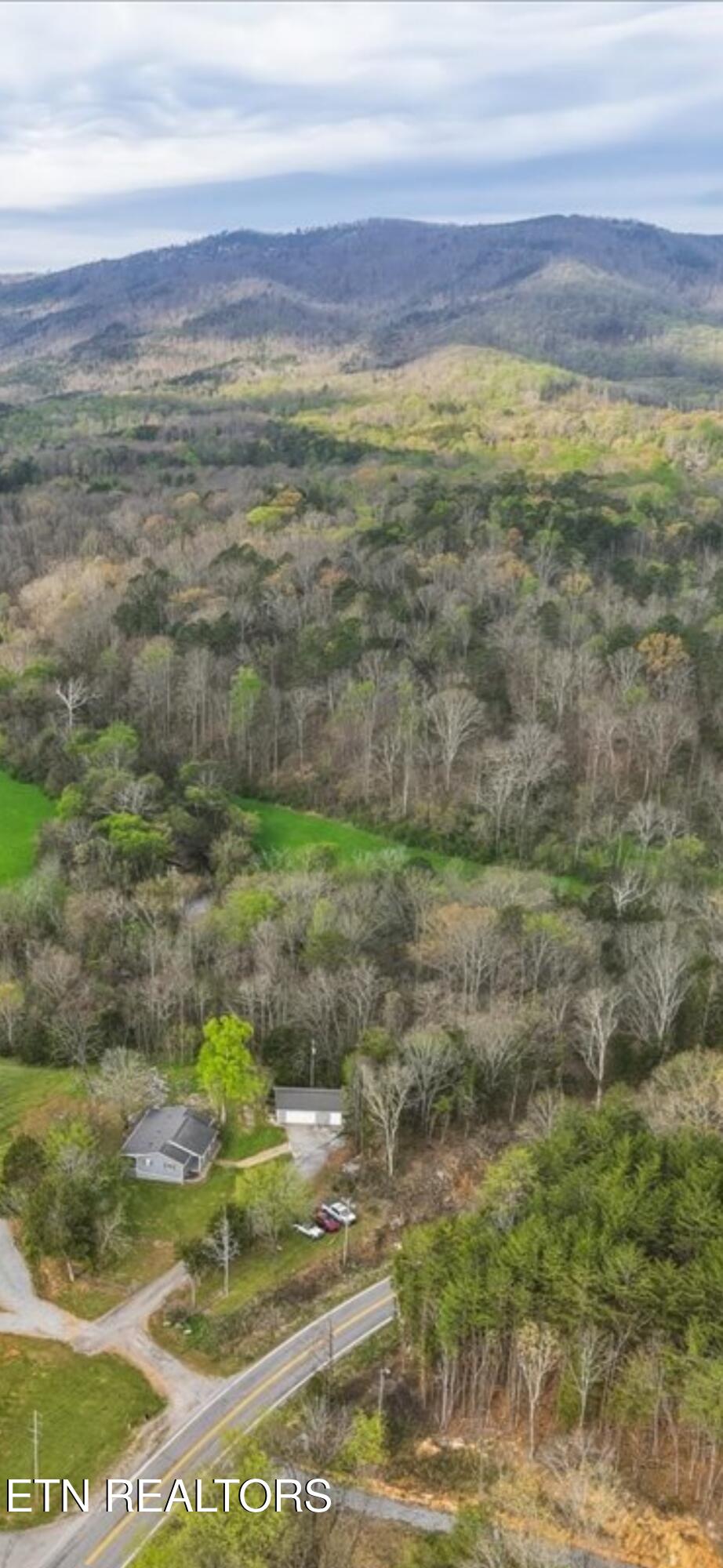 1805 Mecca Pike Tellico Plains TN 37385