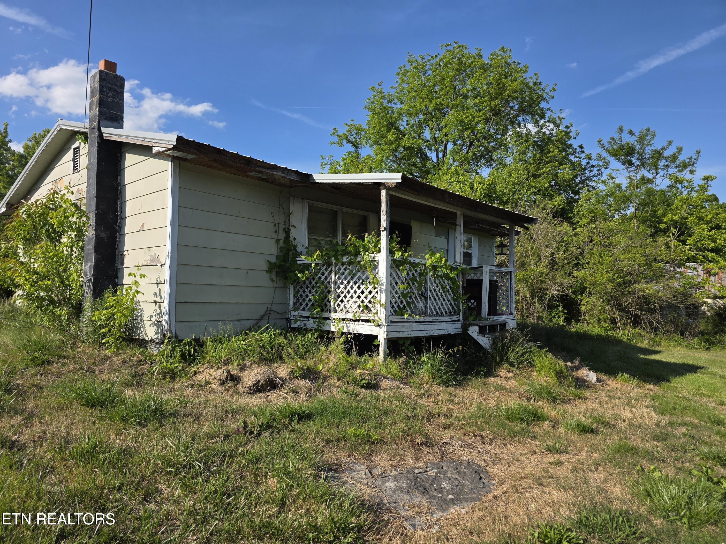 1019 Gibson Lane Lafollette TN 37766