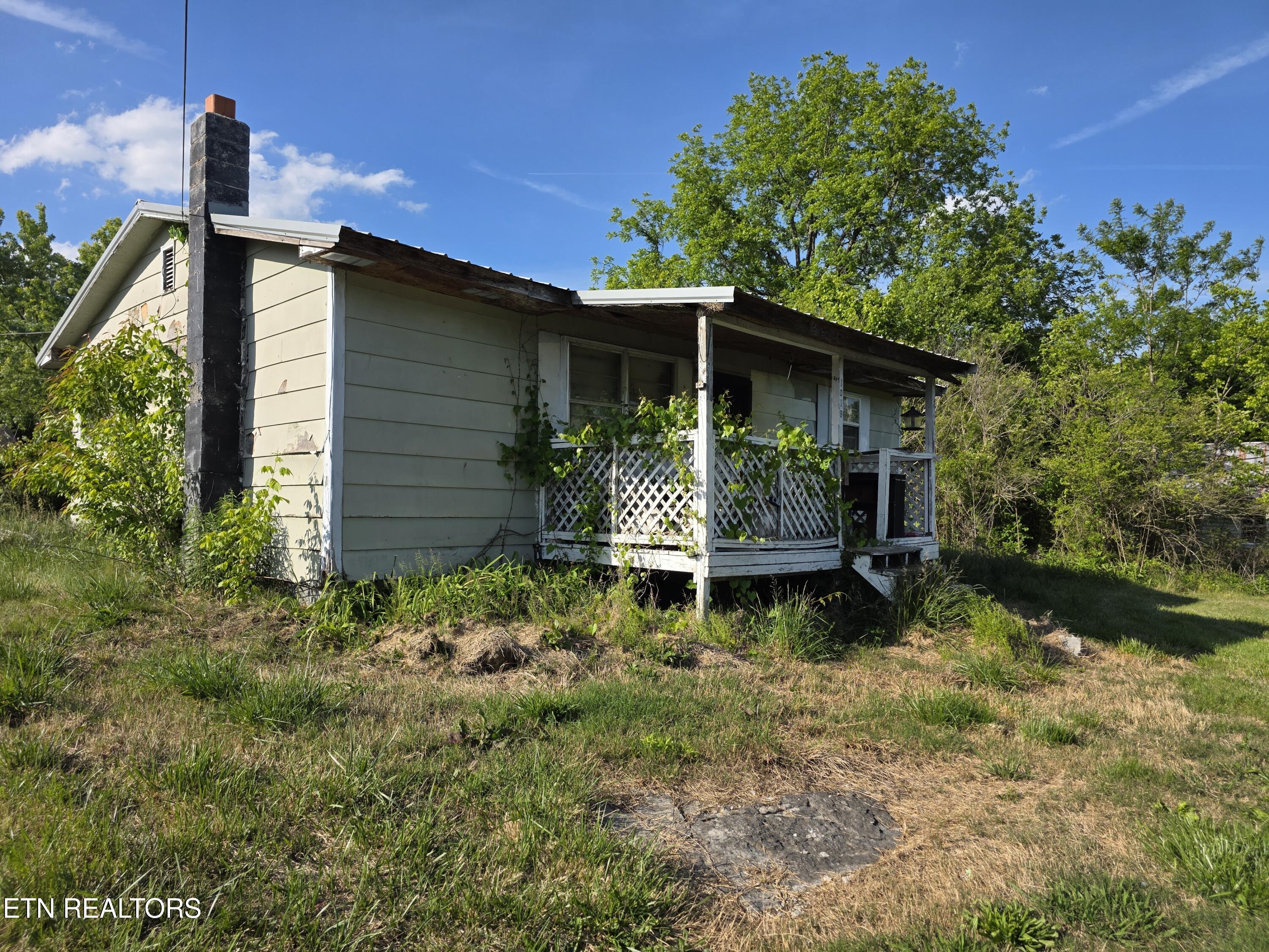 1019 Gibson Lane Lafollette TN 37766