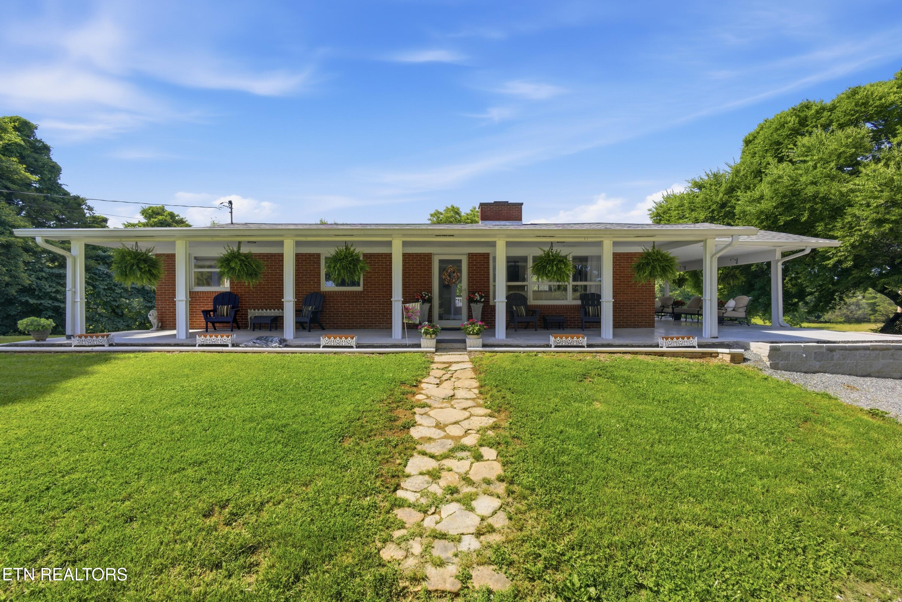 4906 Kingston Highway Lenoir City TN 37771