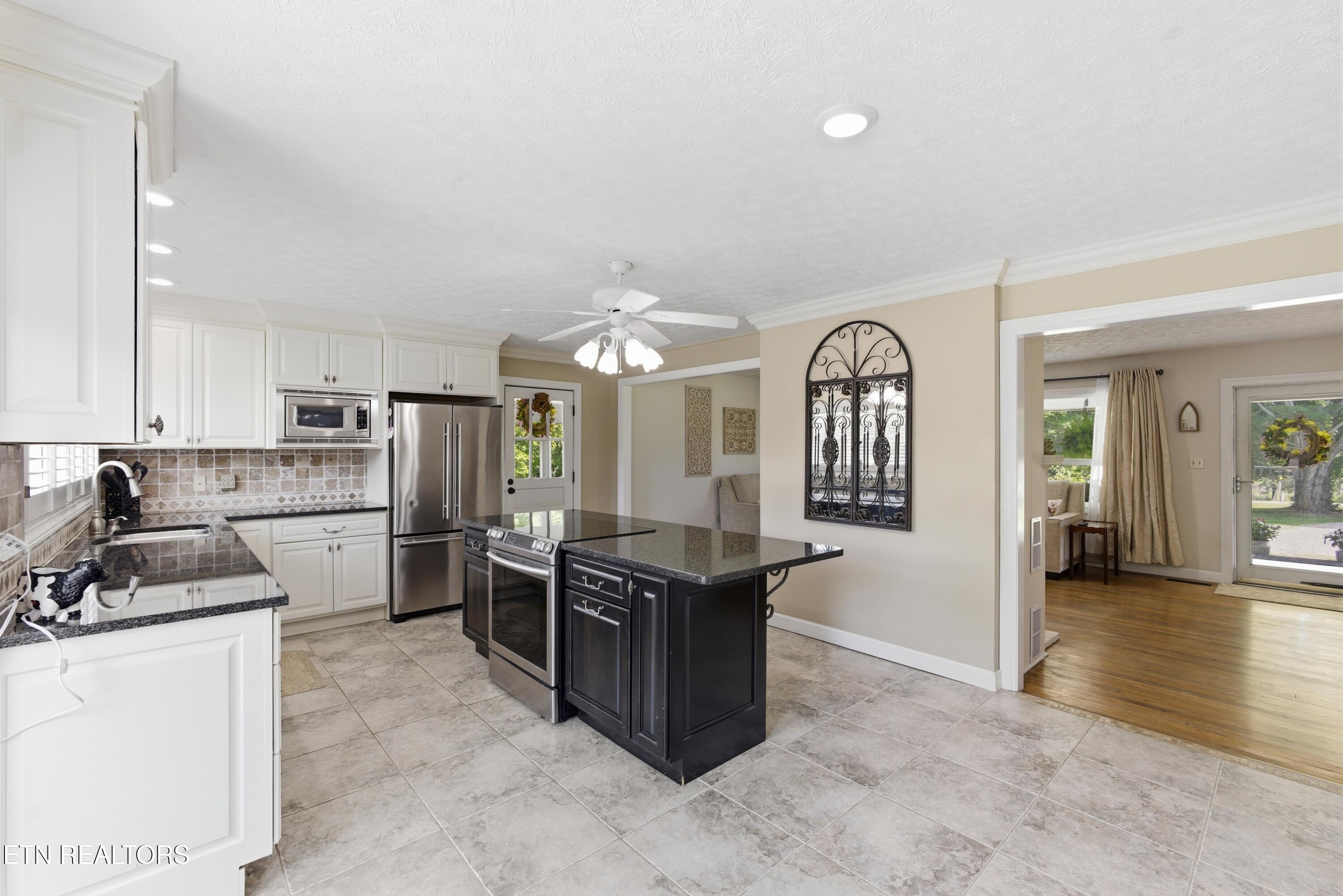 4906 Kingston Highway Lenoir City TN 37771
