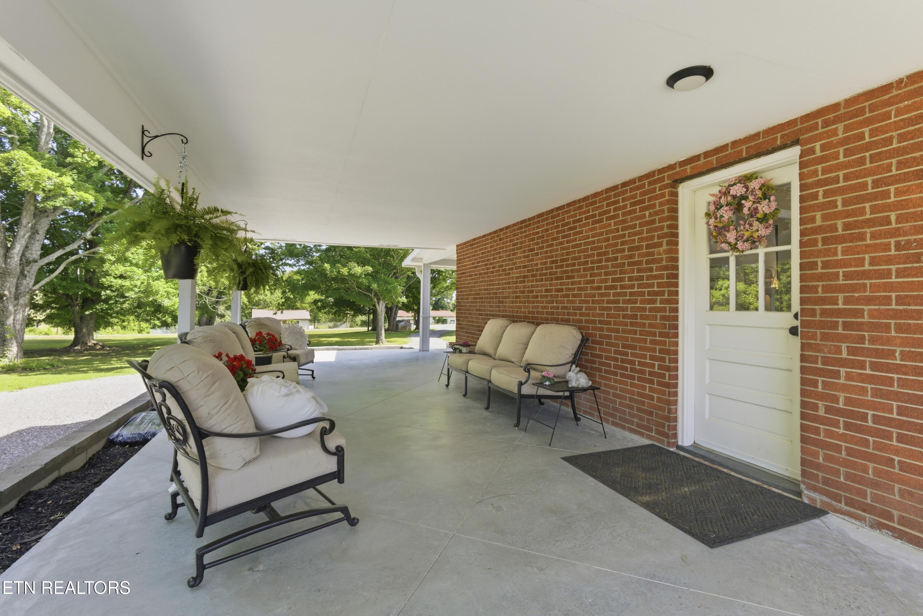 4906 Kingston Highway Lenoir City TN 37771