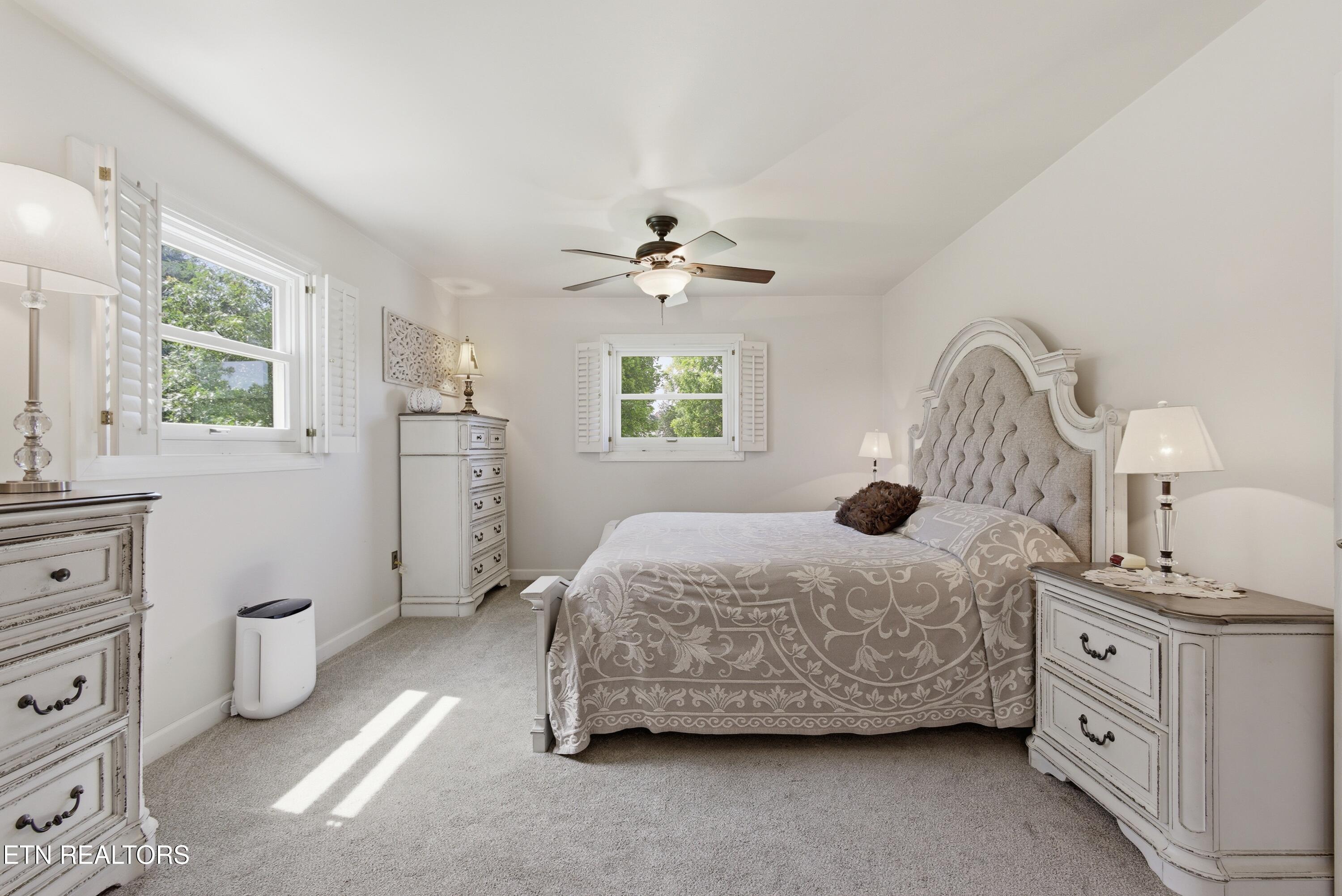 4906 Kingston Highway Lenoir City TN 37771