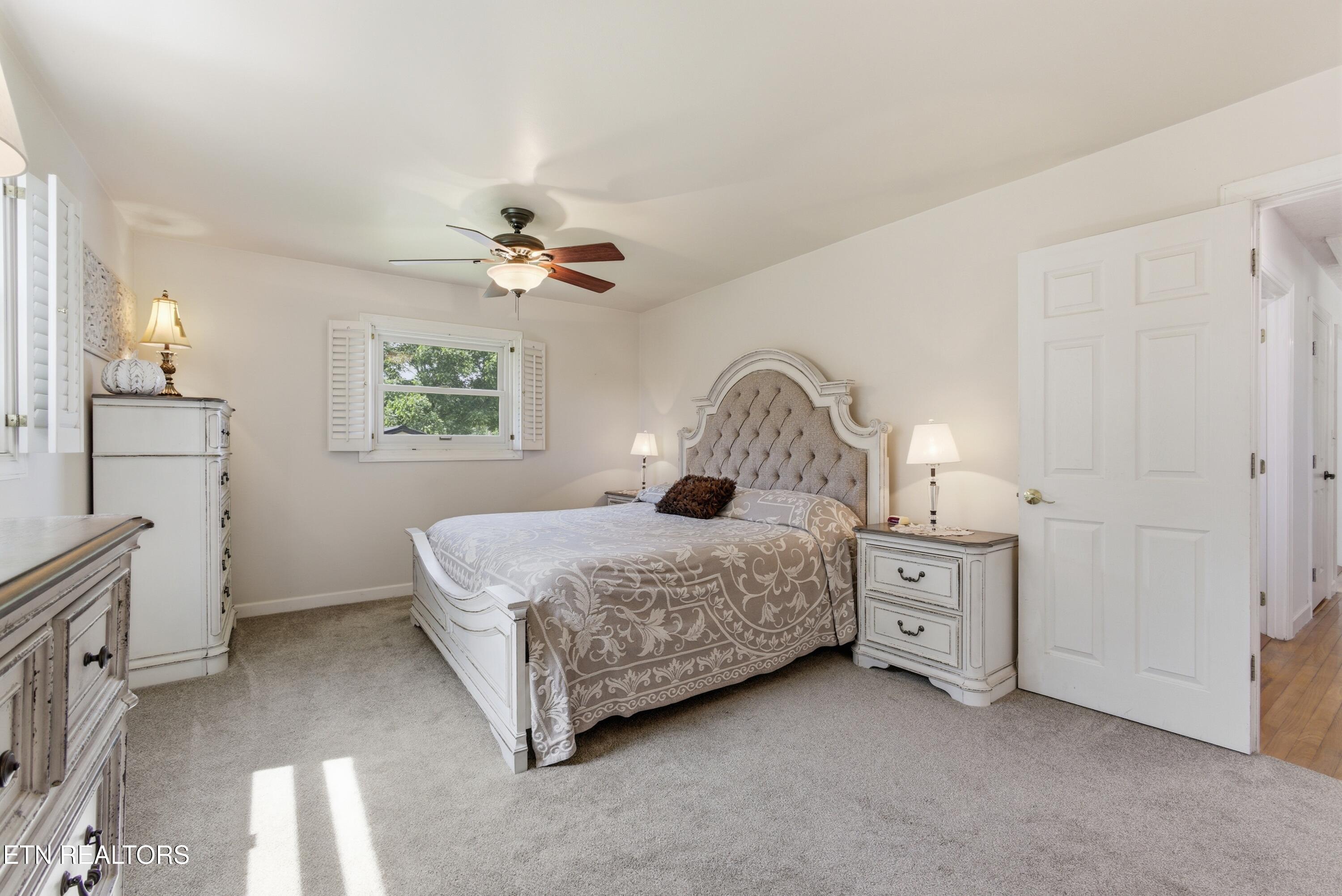 4906 Kingston Highway Lenoir City TN 37771