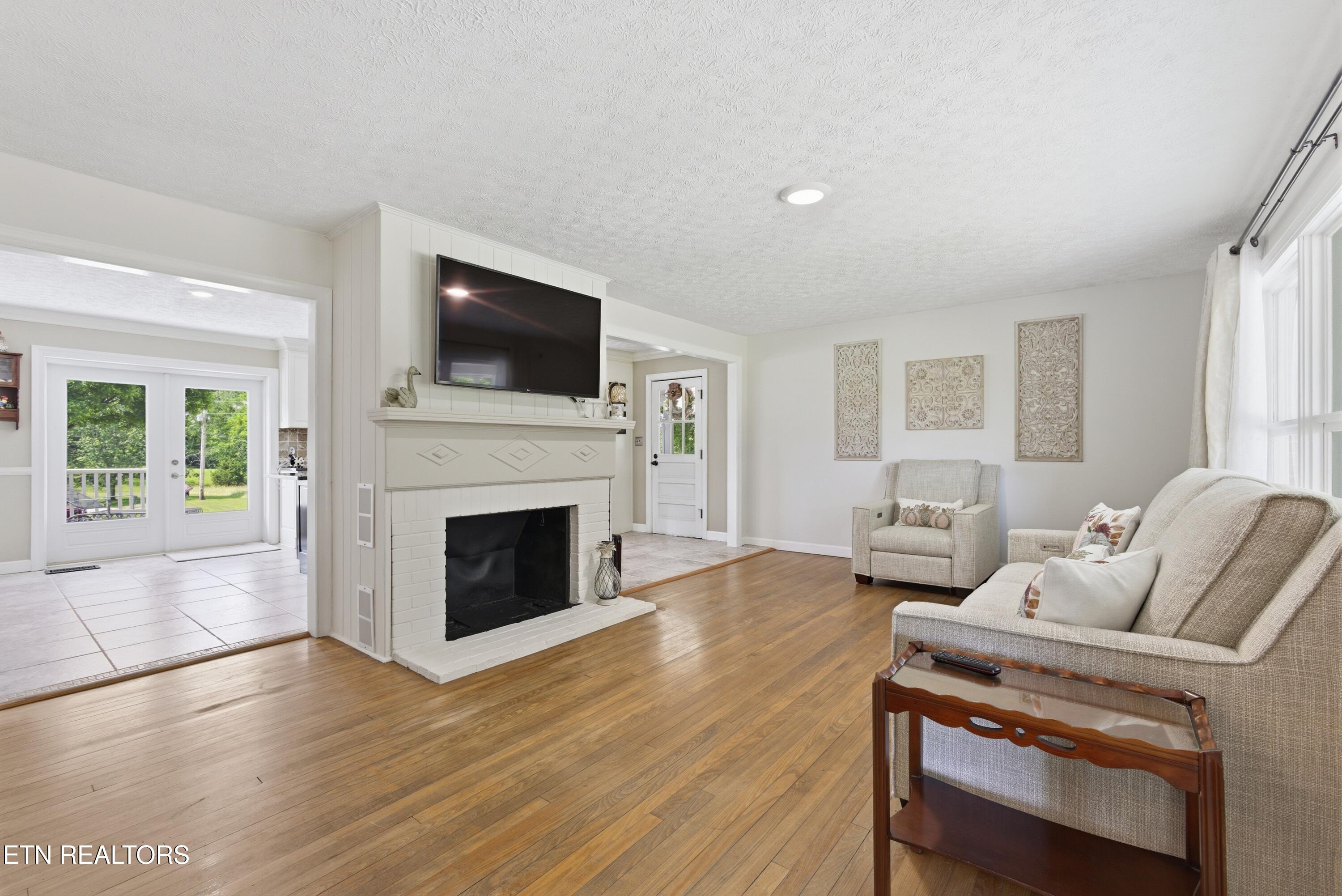 4906 Kingston Highway Lenoir City TN 37771