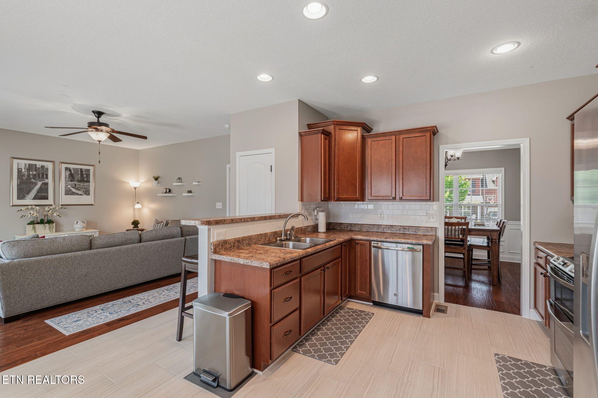 2530 Sparkling Star Lane Knoxville TN 37931
