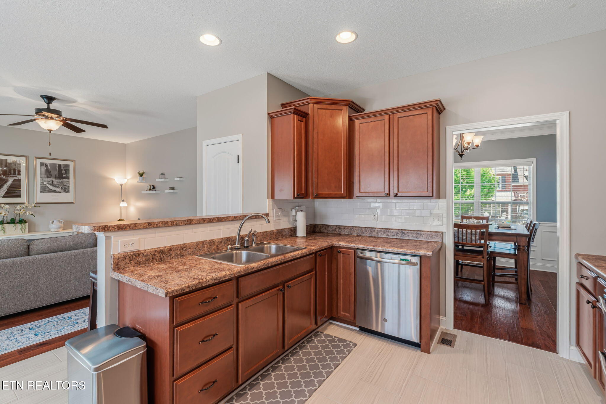 2530 Sparkling Star Lane Knoxville TN 37931