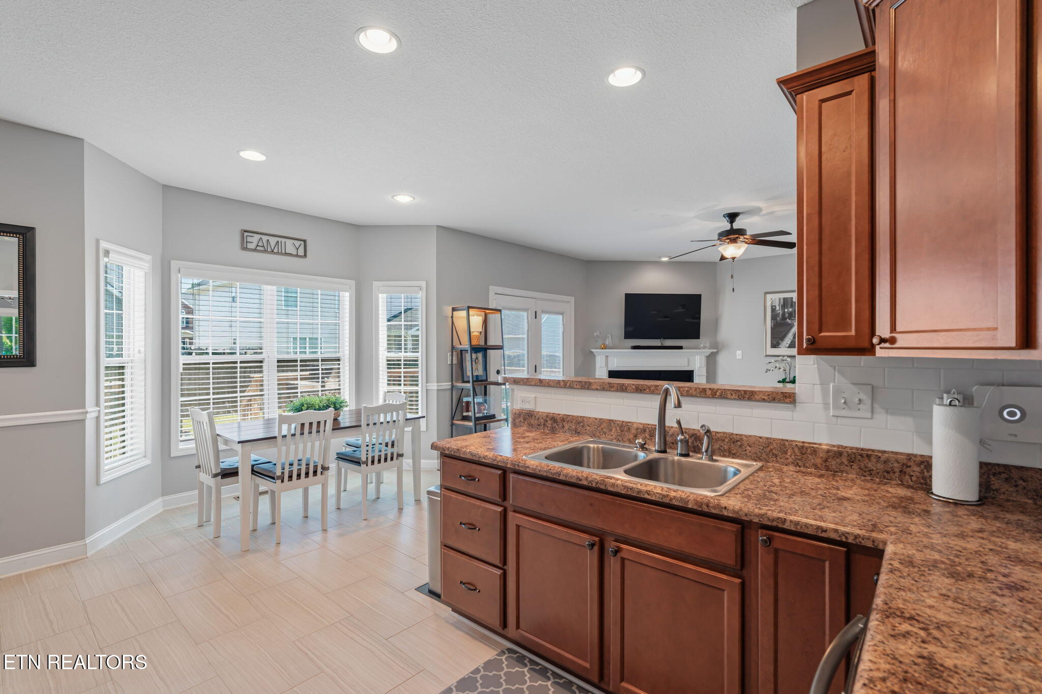 2530 Sparkling Star Lane Knoxville TN 37931