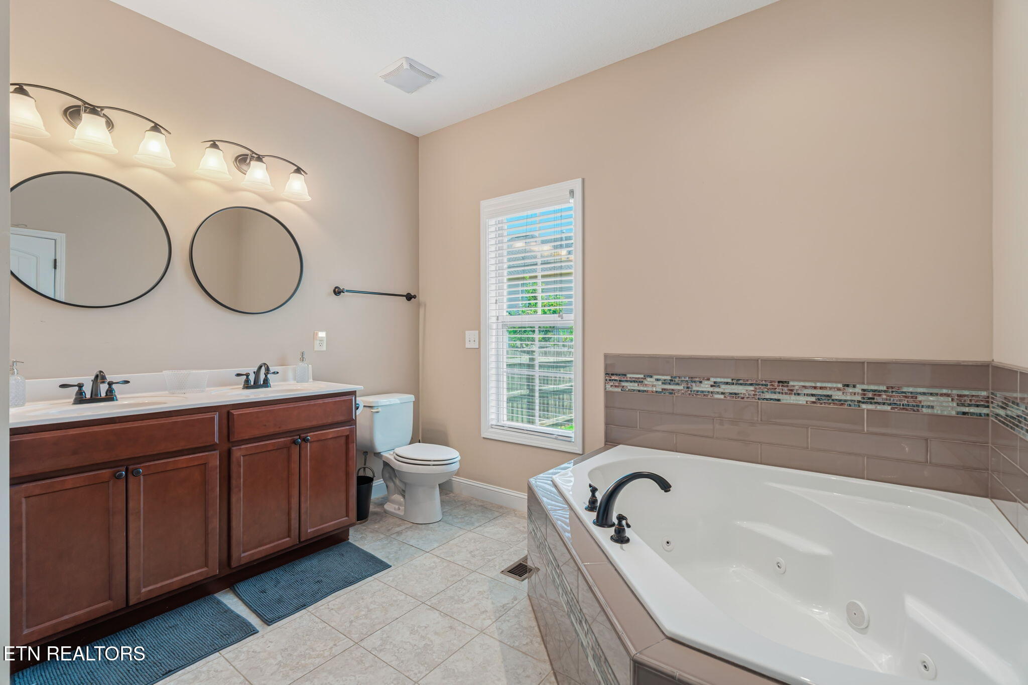 2530 Sparkling Star Lane Knoxville TN 37931
